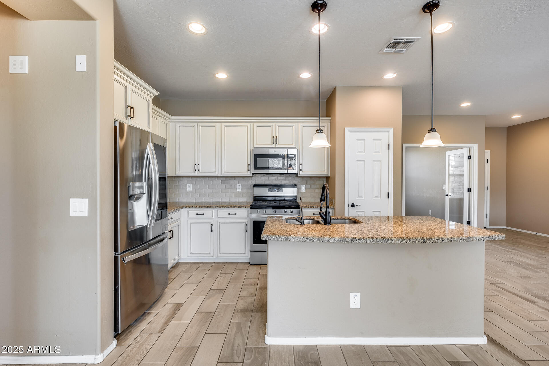 PROVINCE AT ESTRELLA MOUNTAIN RANCH PARCEL 11 - Residential