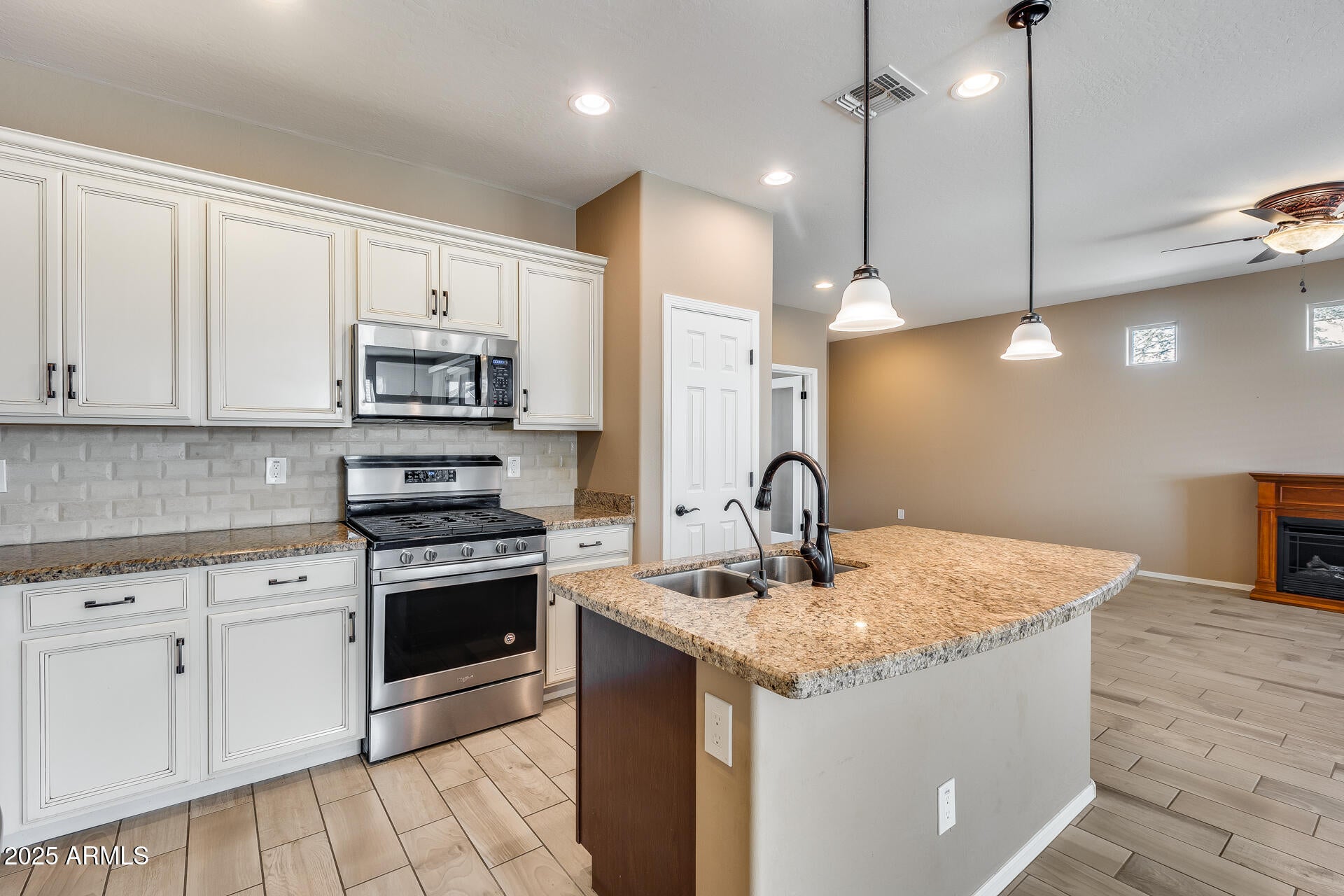 PROVINCE AT ESTRELLA MOUNTAIN RANCH PARCEL 11 - Residential