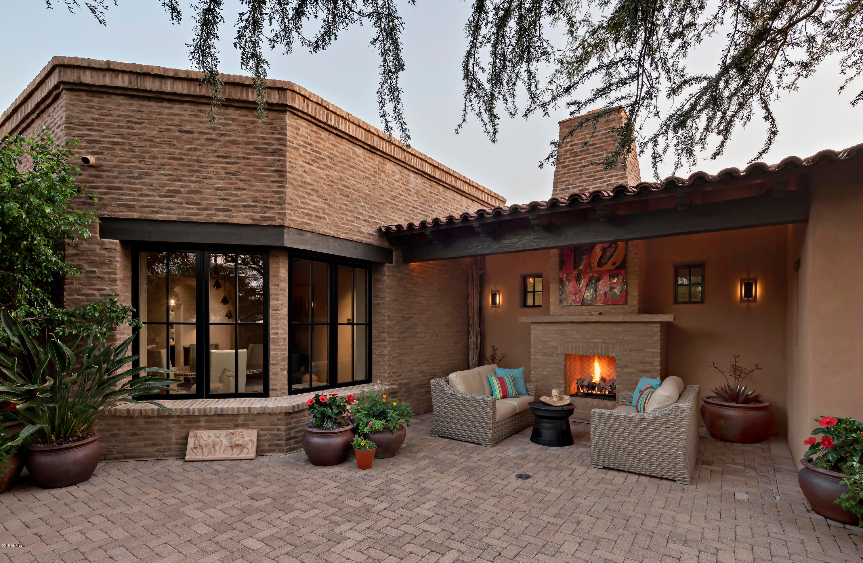 Whisper Rock - Residential