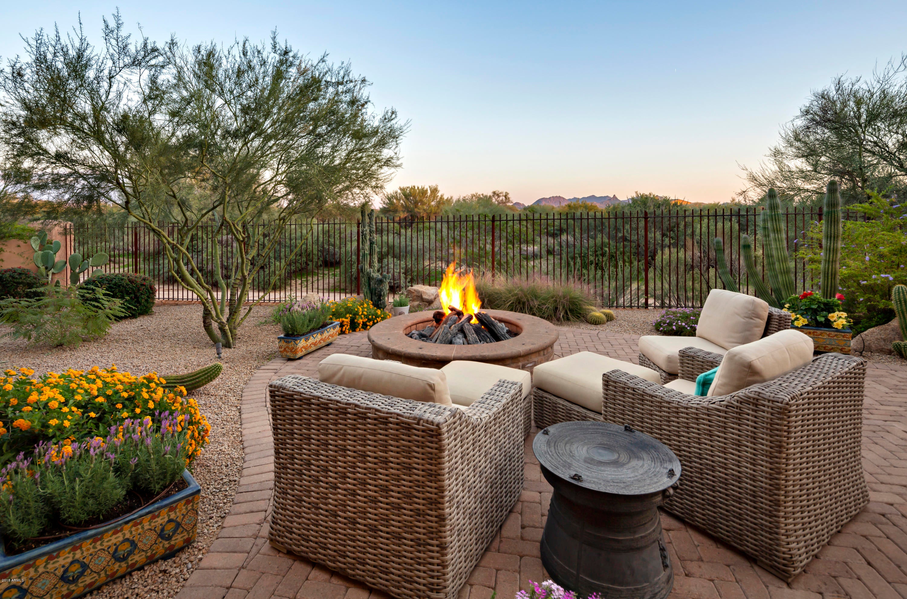 Whisper Rock - Residential