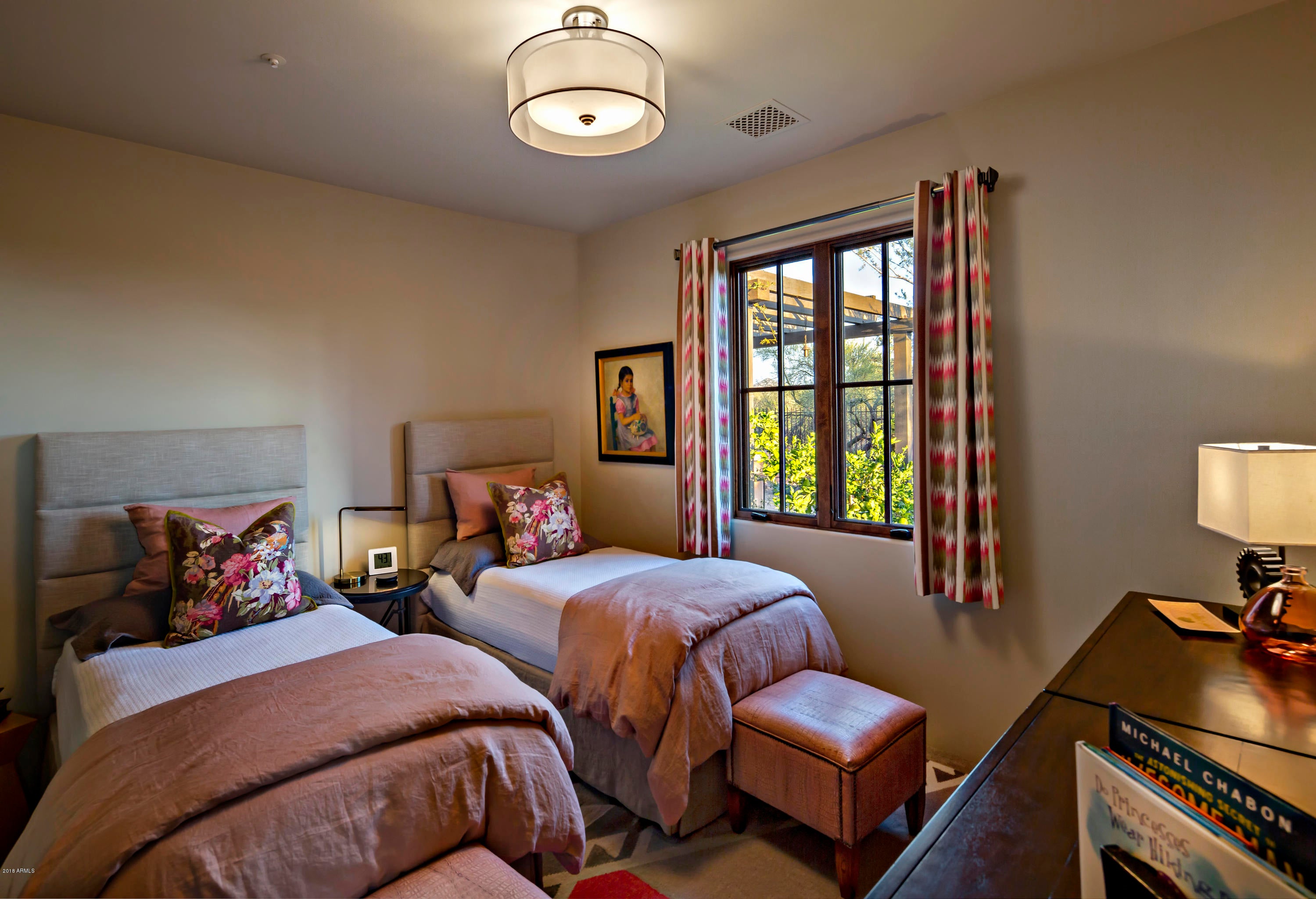 Whisper Rock - Residential