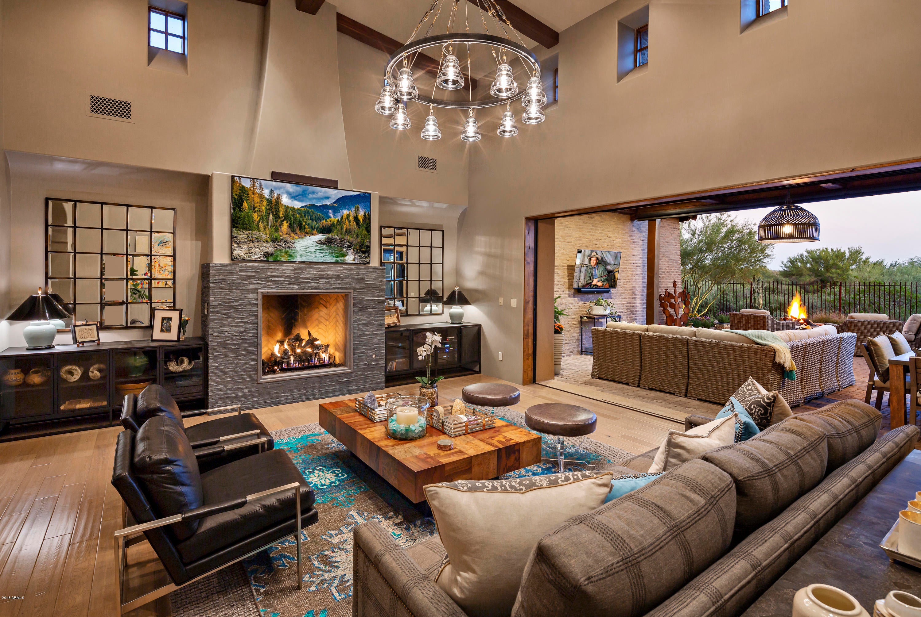 Whisper Rock - Residential