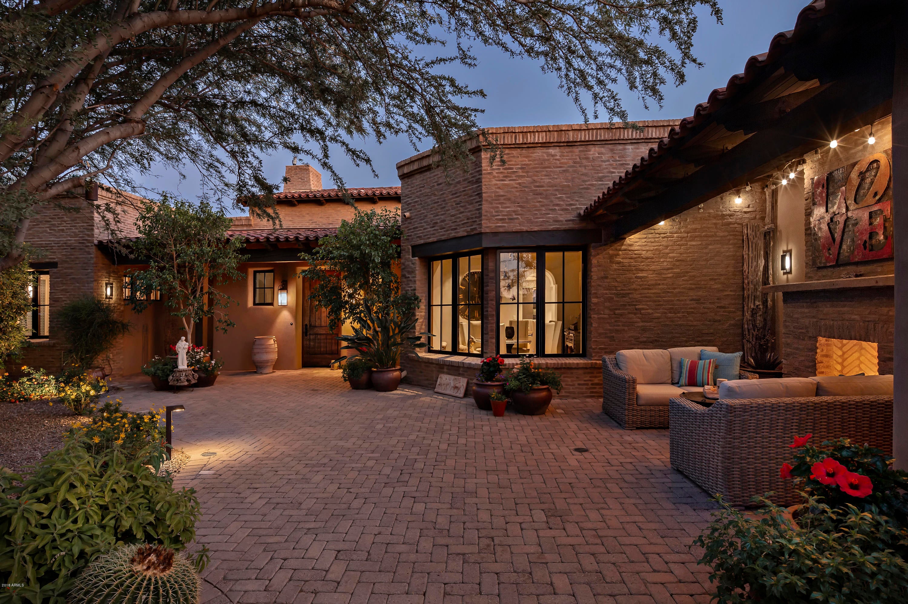 Whisper Rock - Residential