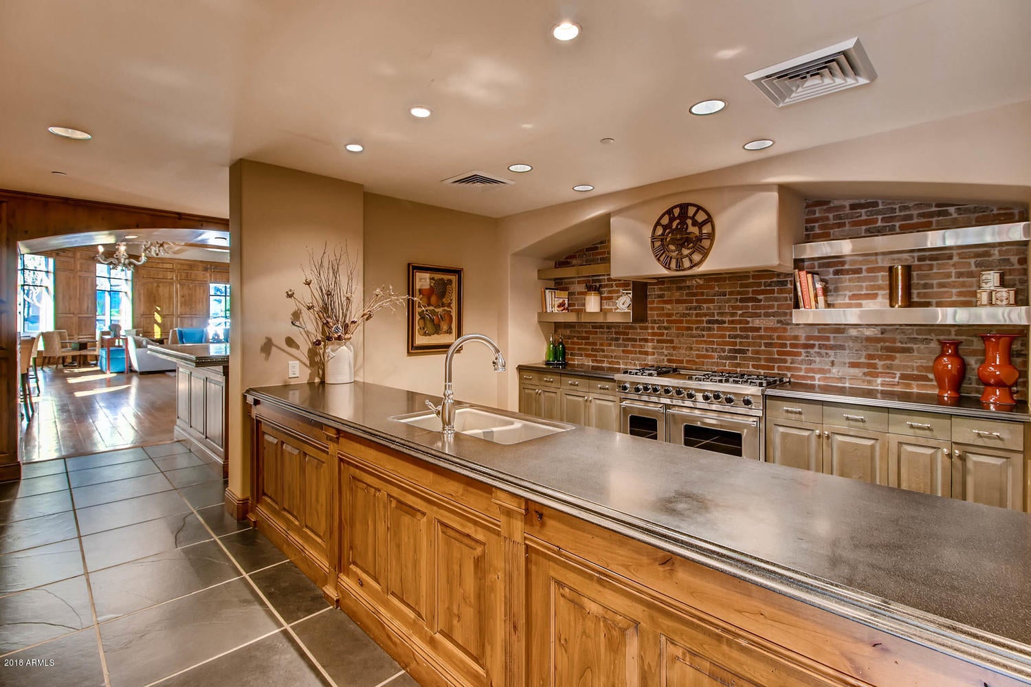 SCOTTSDALE WATERFRONT - Residential