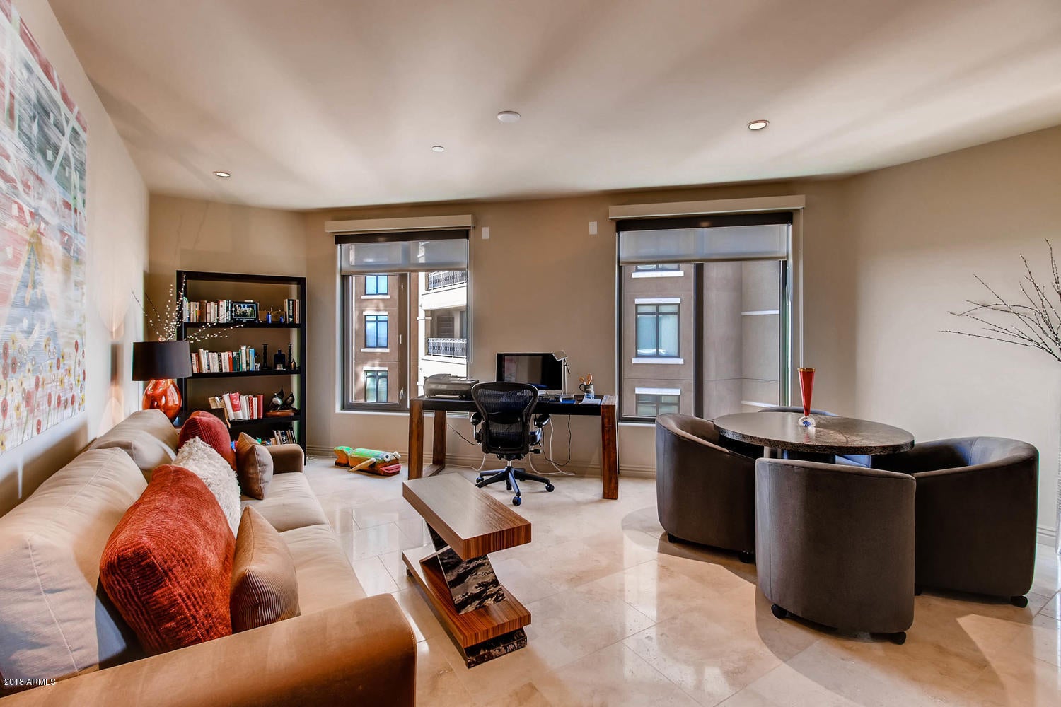 SCOTTSDALE WATERFRONT - Residential