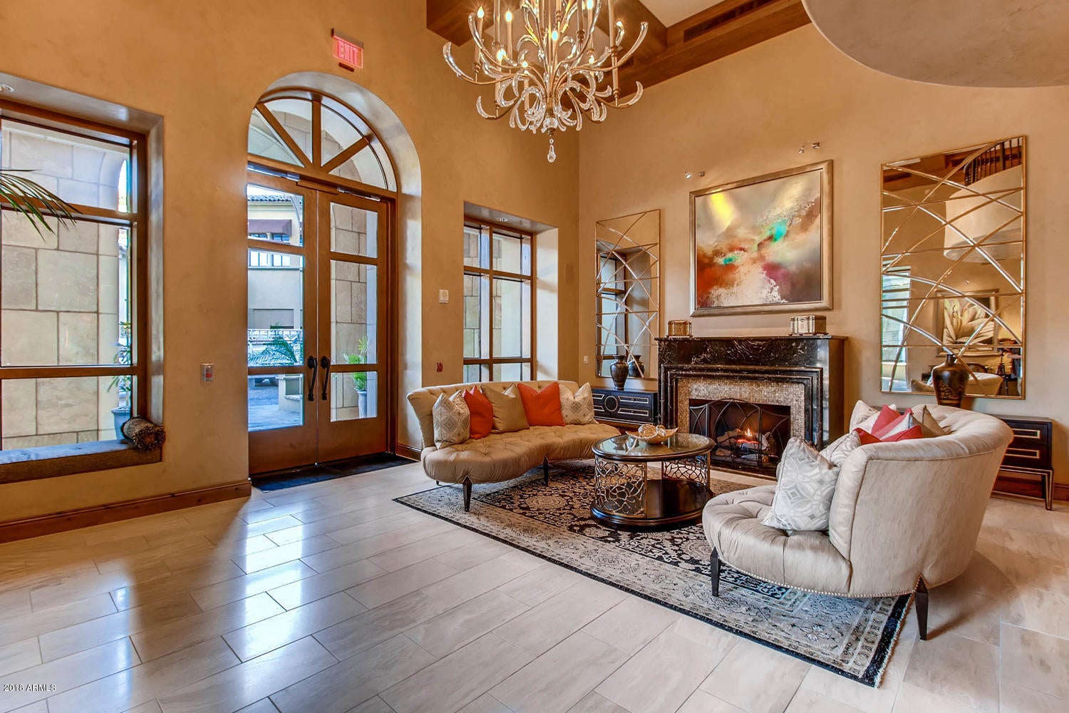 SCOTTSDALE WATERFRONT - Residential