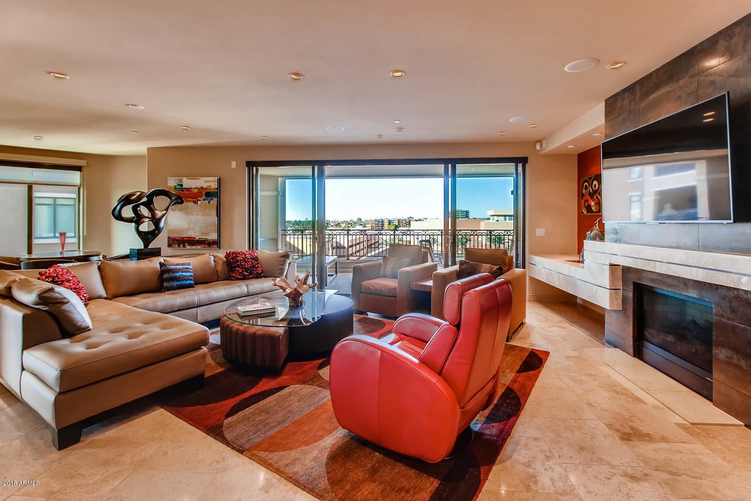SCOTTSDALE WATERFRONT - Residential