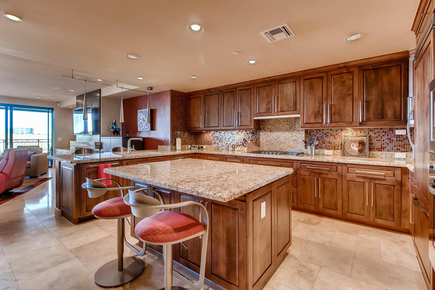SCOTTSDALE WATERFRONT - Residential
