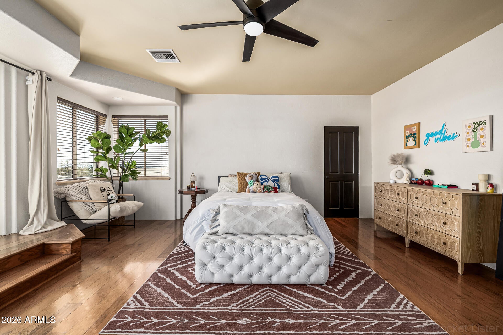S25 T1N R8E - Residential
