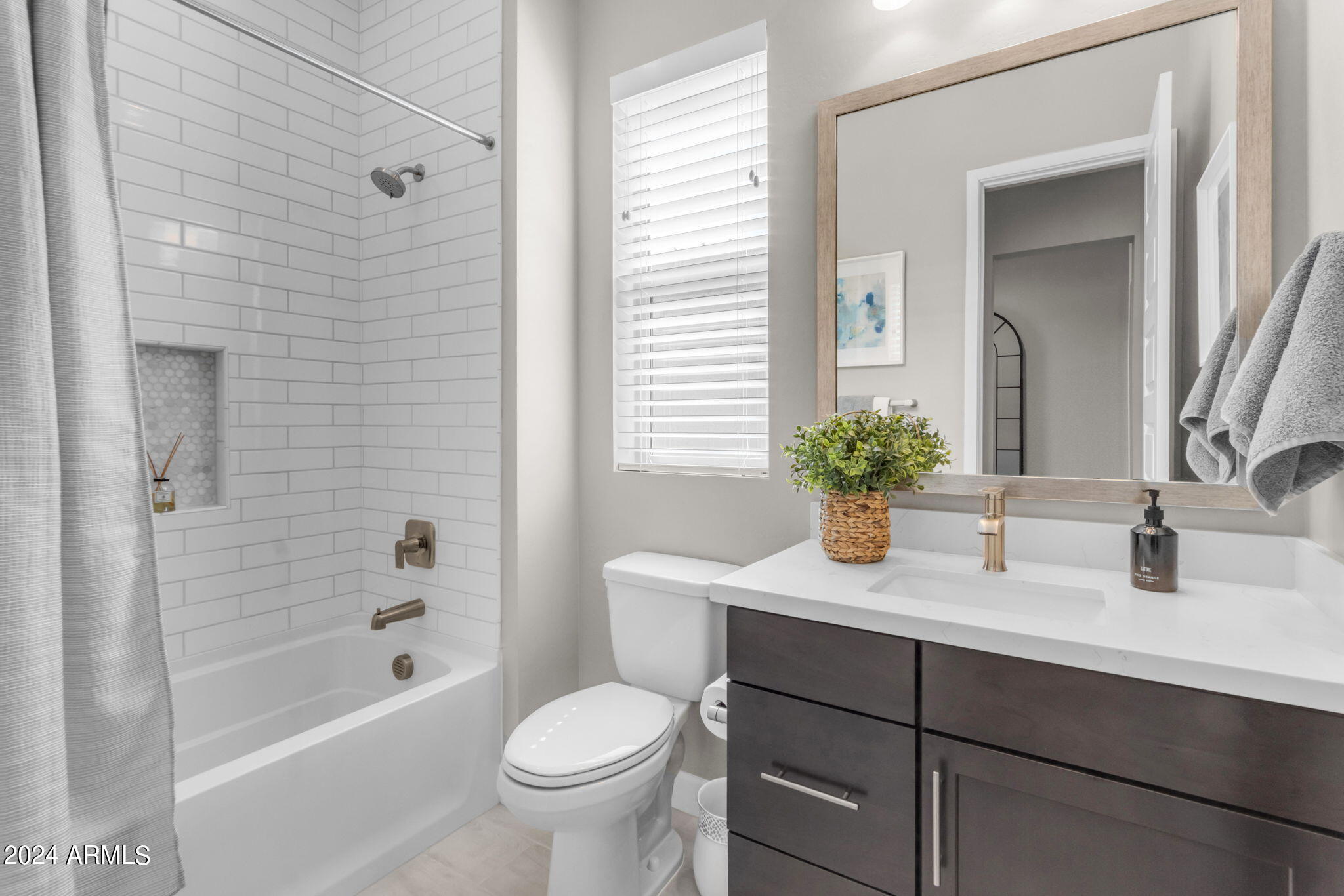 PASEO AT PINNACLE PEAK - Residential