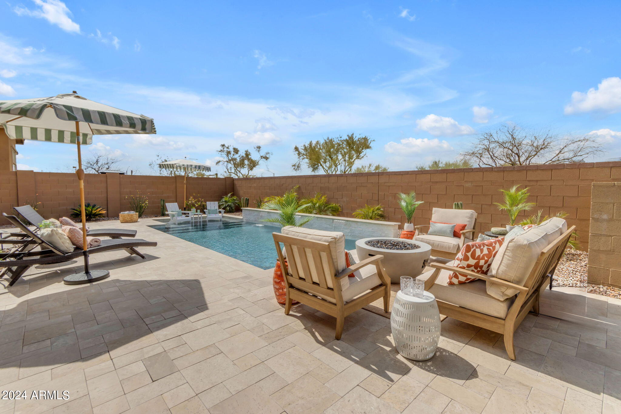 PASEO AT PINNACLE PEAK - Residential