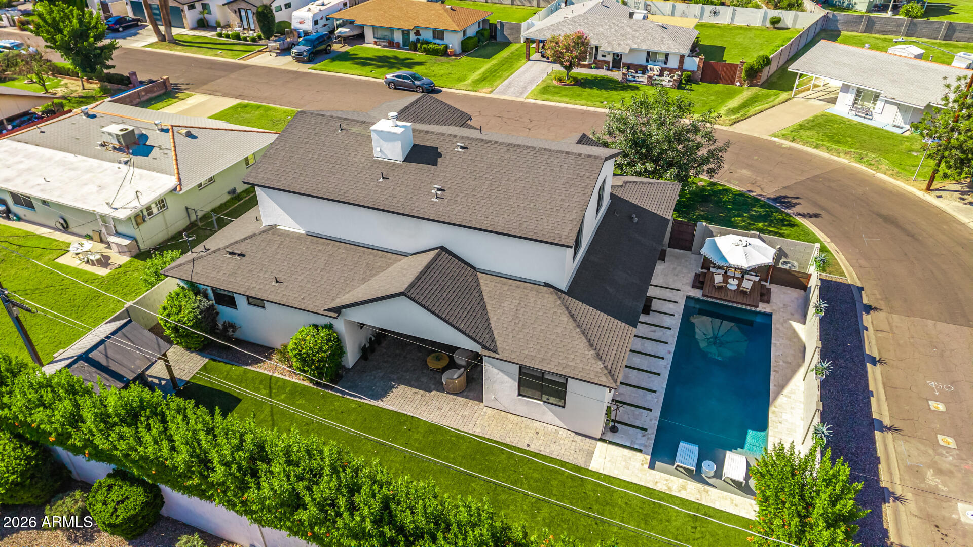 LONG MANOR - Residential