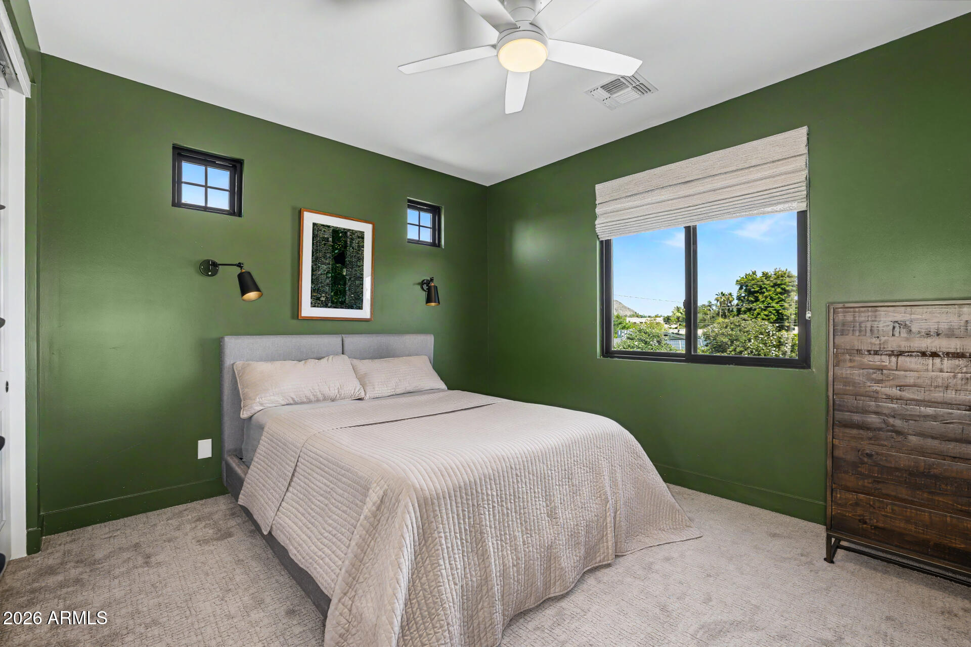 LONG MANOR - Residential