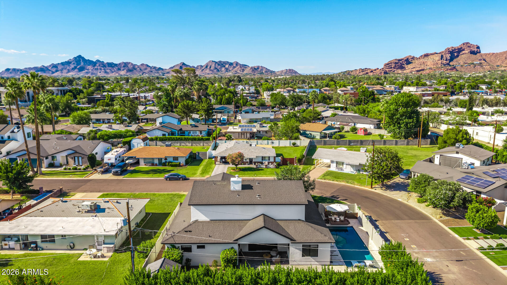 LONG MANOR - Residential
