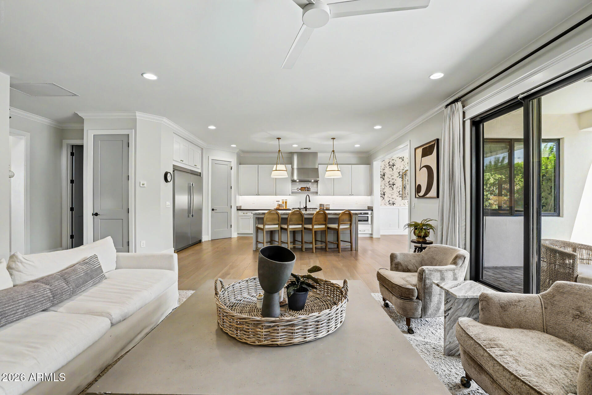 LONG MANOR - Residential