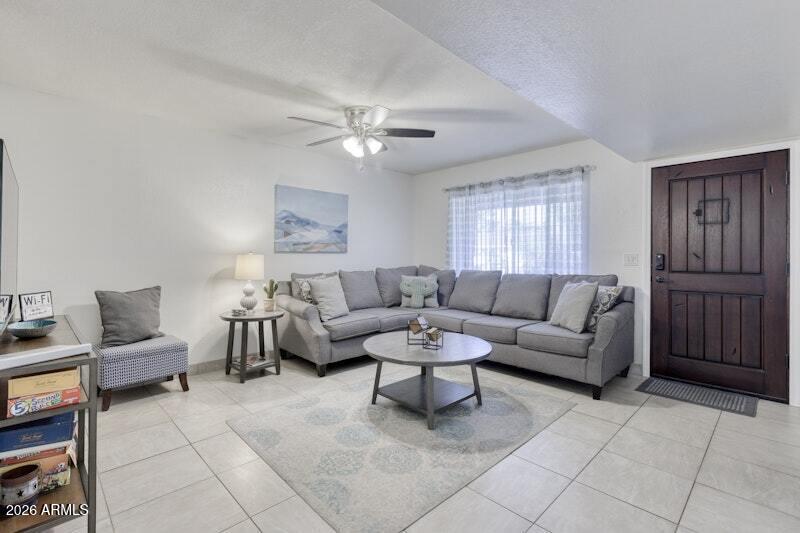 ROADRUNNER ESTATES EAST UNIT 6 - Residential