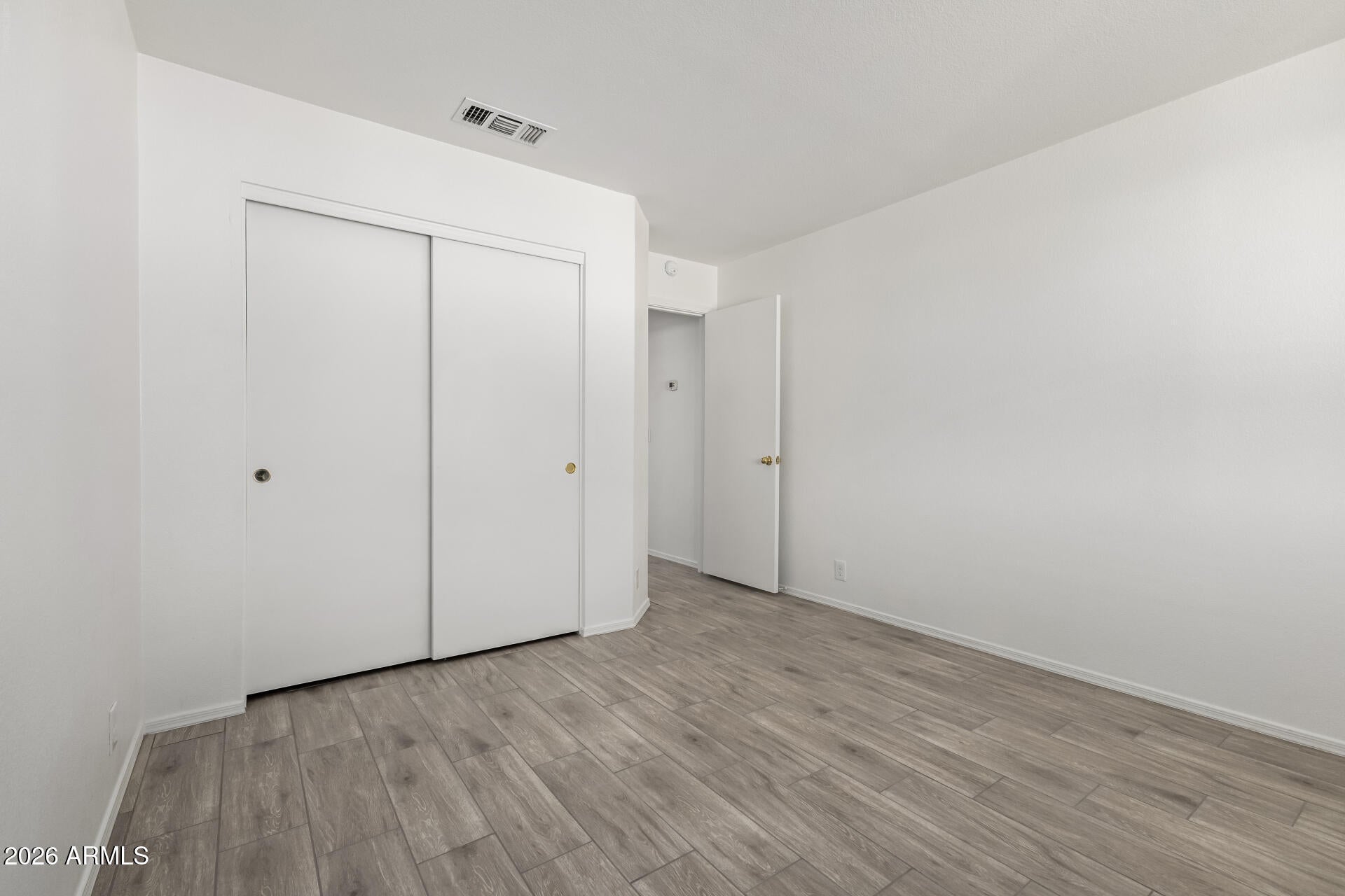 LARISSA - Residential