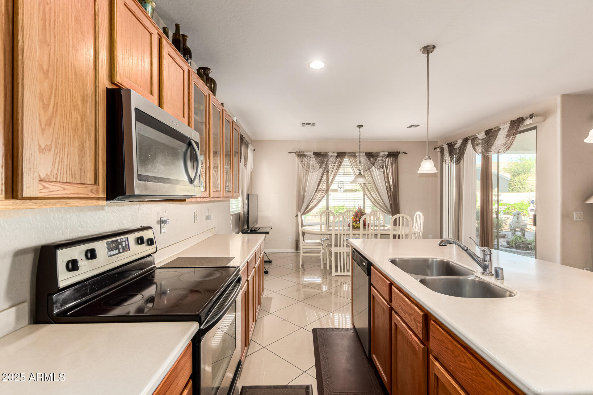 ROVEY FARM ESTATES SOUTH - Residential