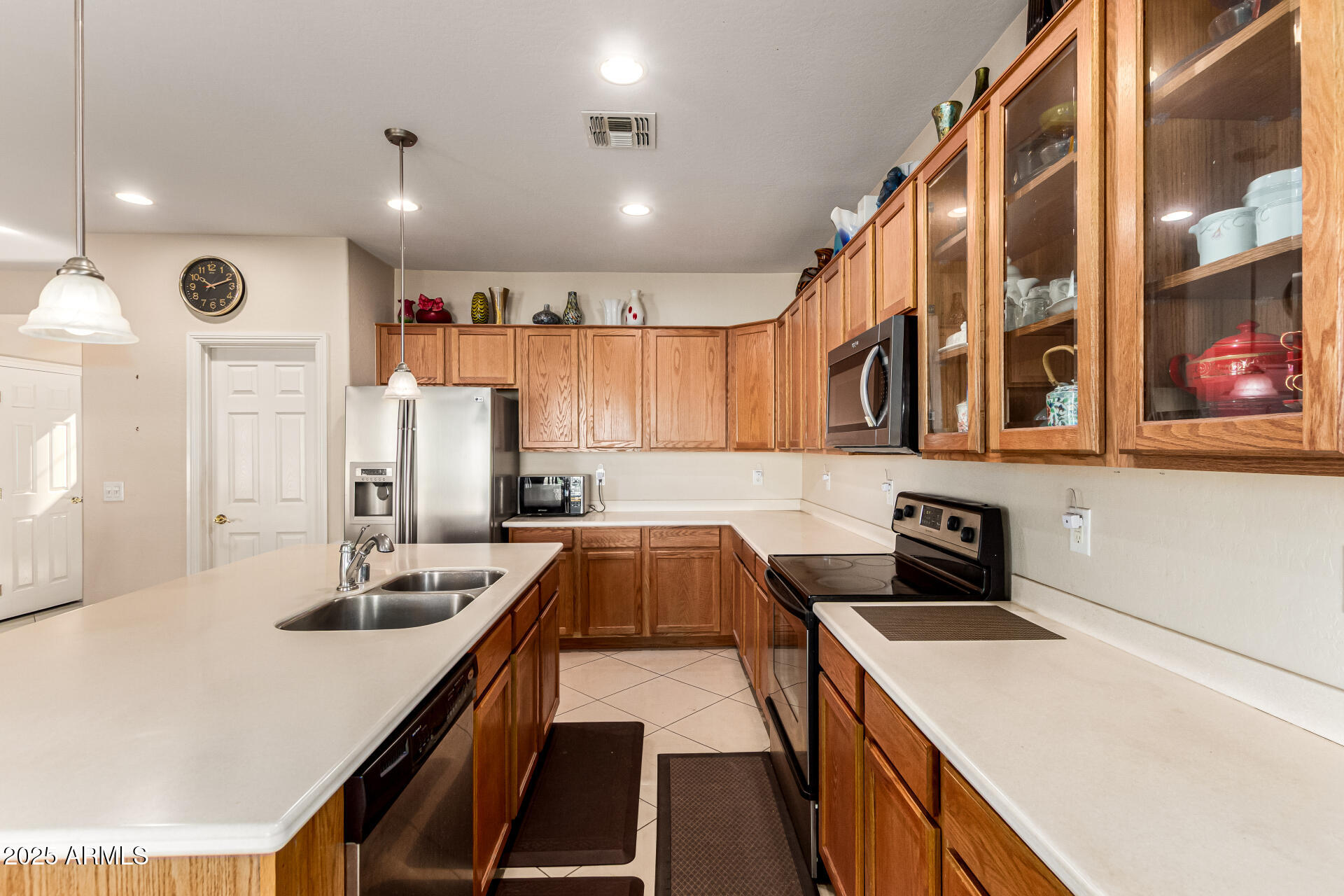 ROVEY FARM ESTATES SOUTH - Residential