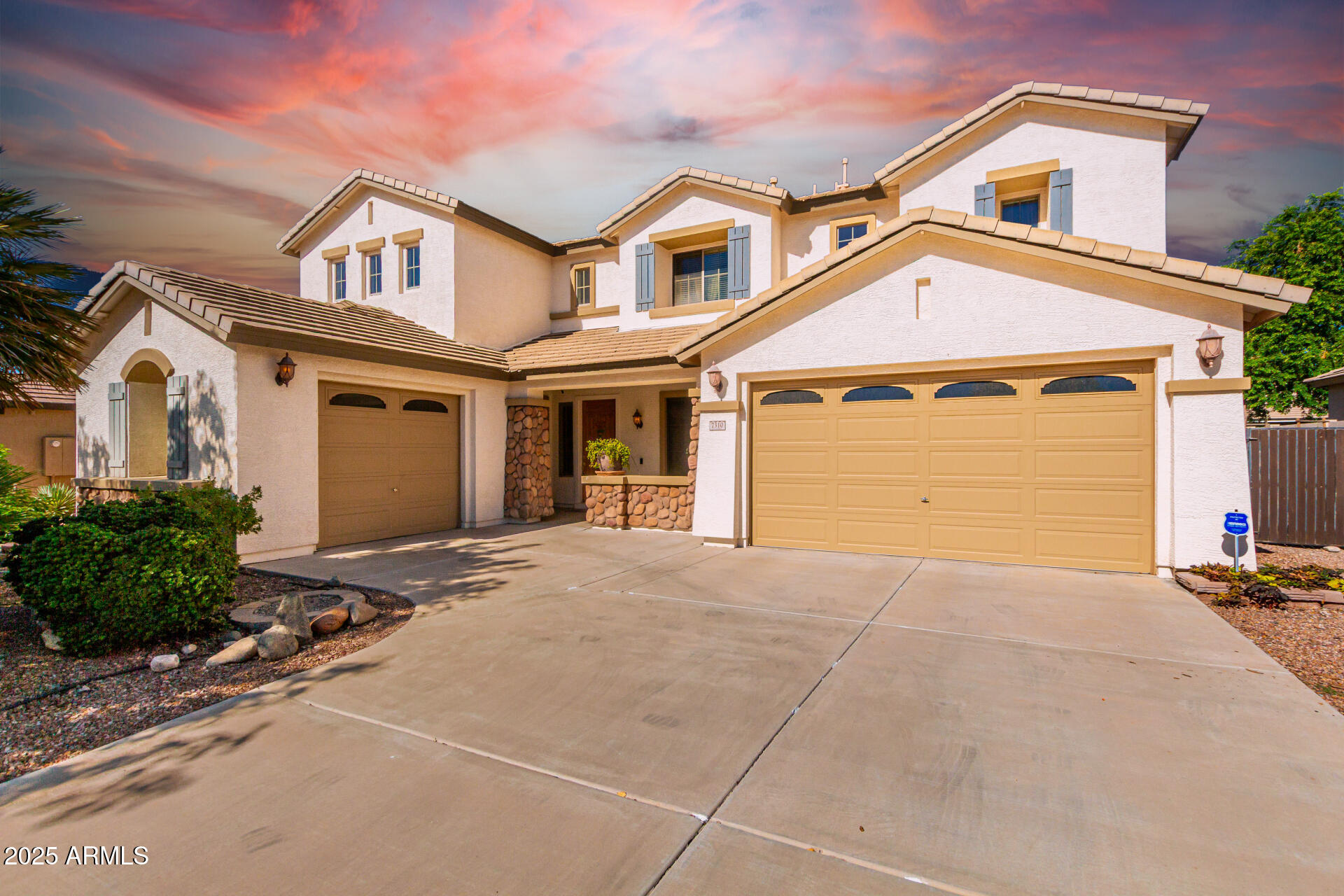 ROVEY FARM ESTATES SOUTH - Residential