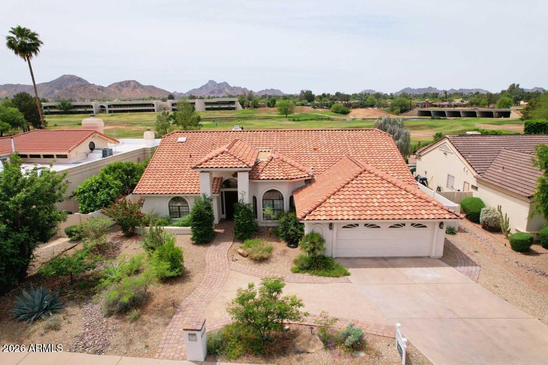 GOLF TERRACE - Residential