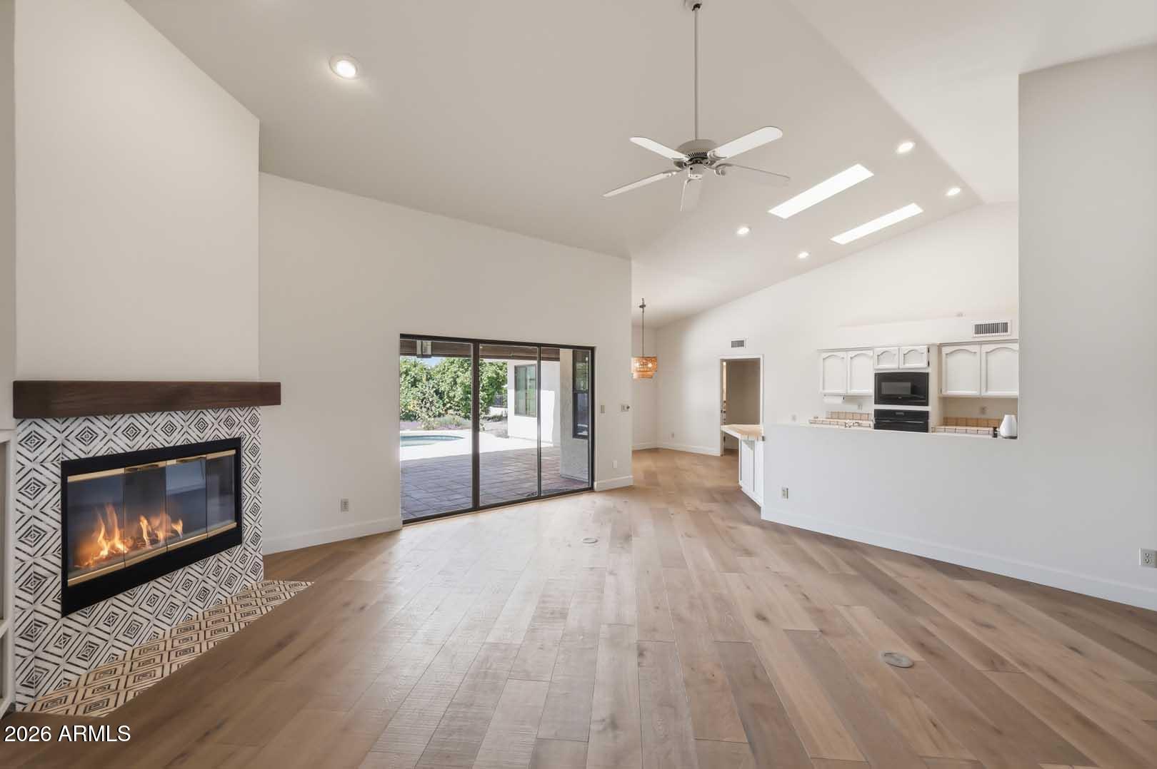 GOLF TERRACE - Residential