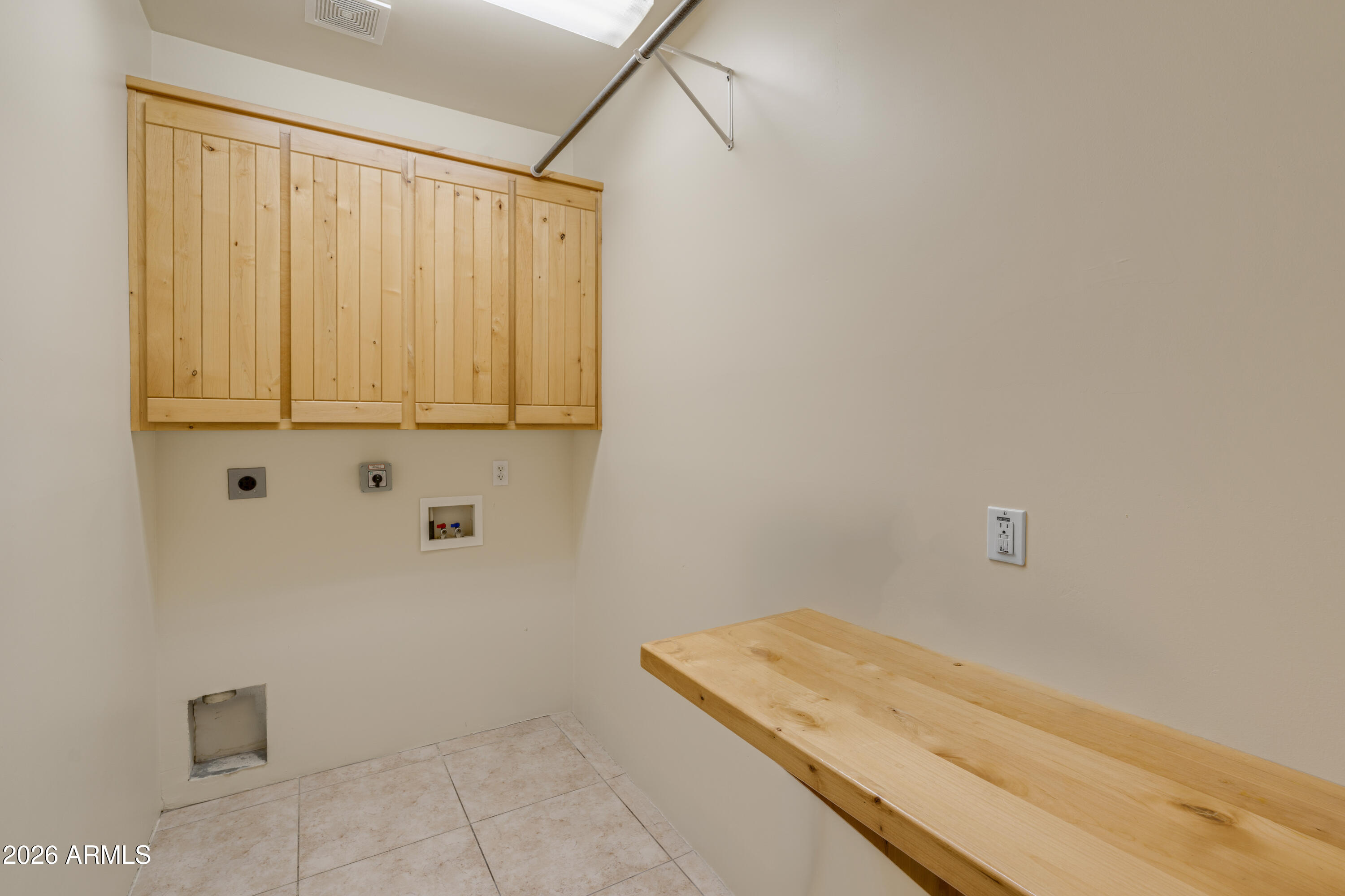 LONGVIEW ESTATES - Residential