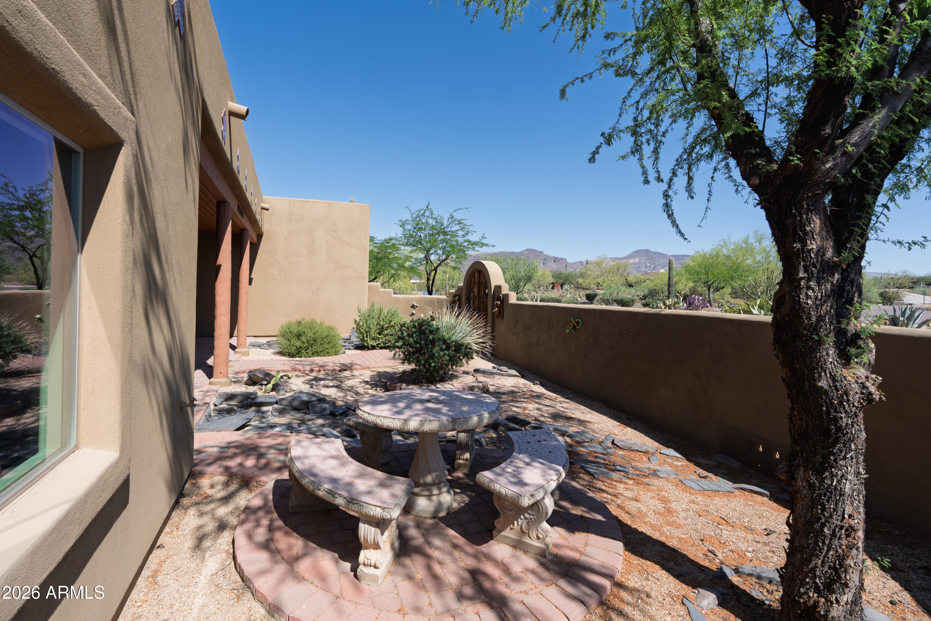 LONGVIEW ESTATES - Residential