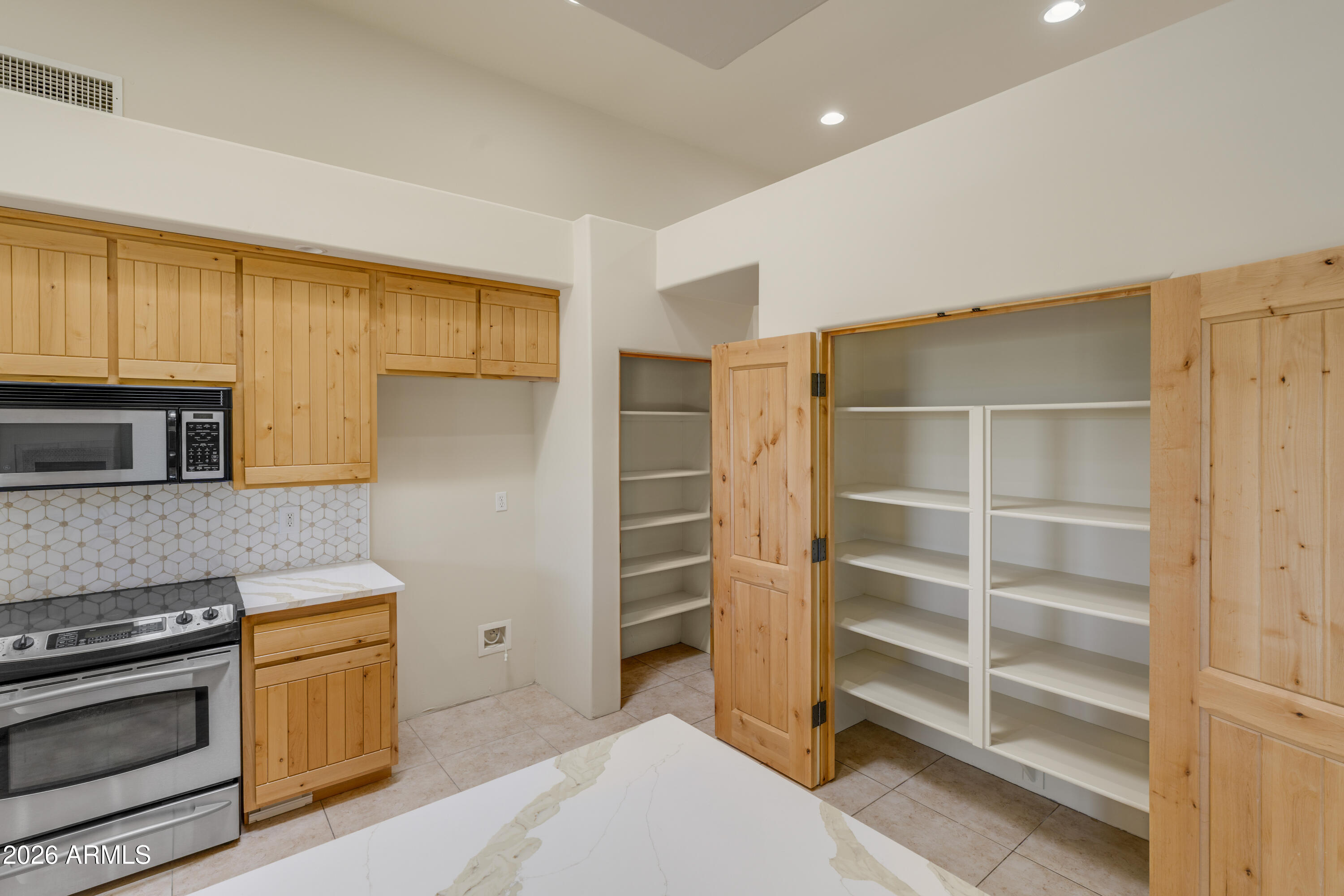 LONGVIEW ESTATES - Residential