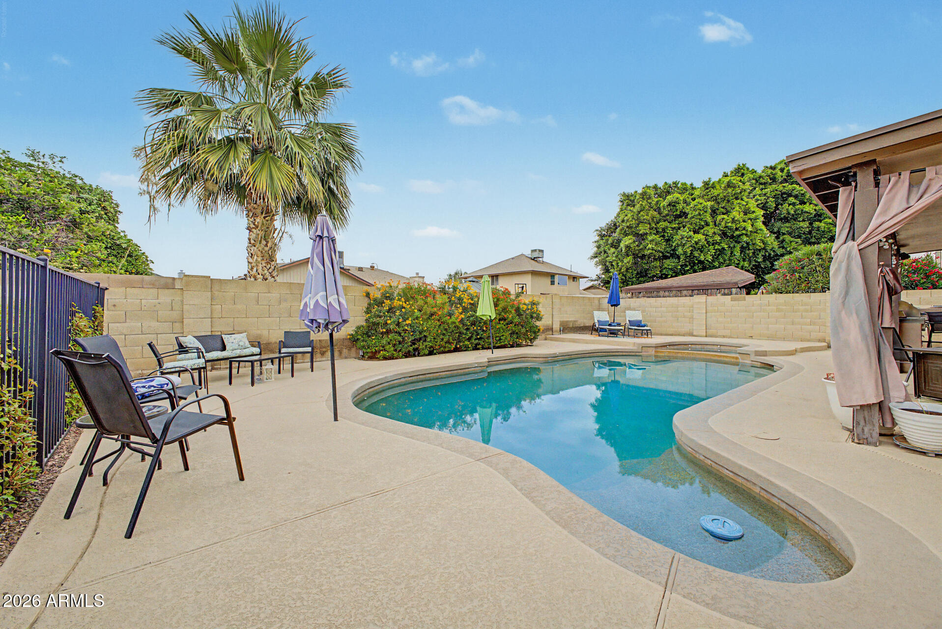 WEST BLUFF - Residential