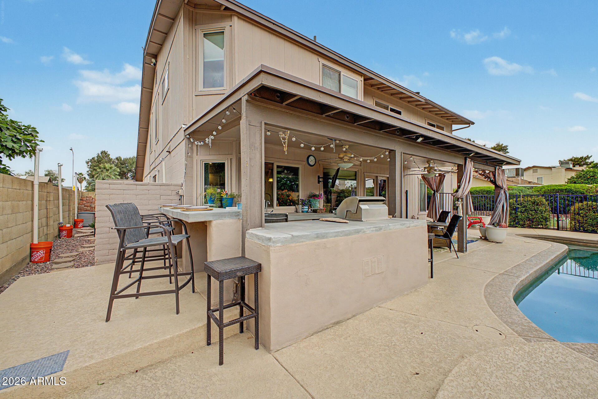 WEST BLUFF - Residential