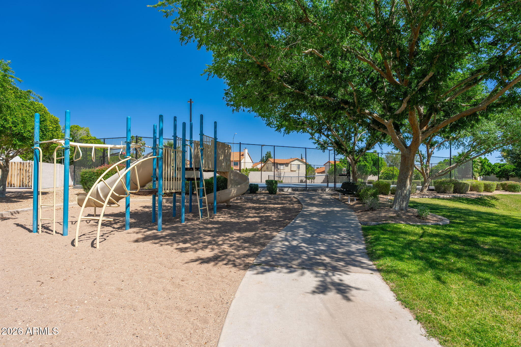 ESTATES AT NORTHRIDGE - Residential