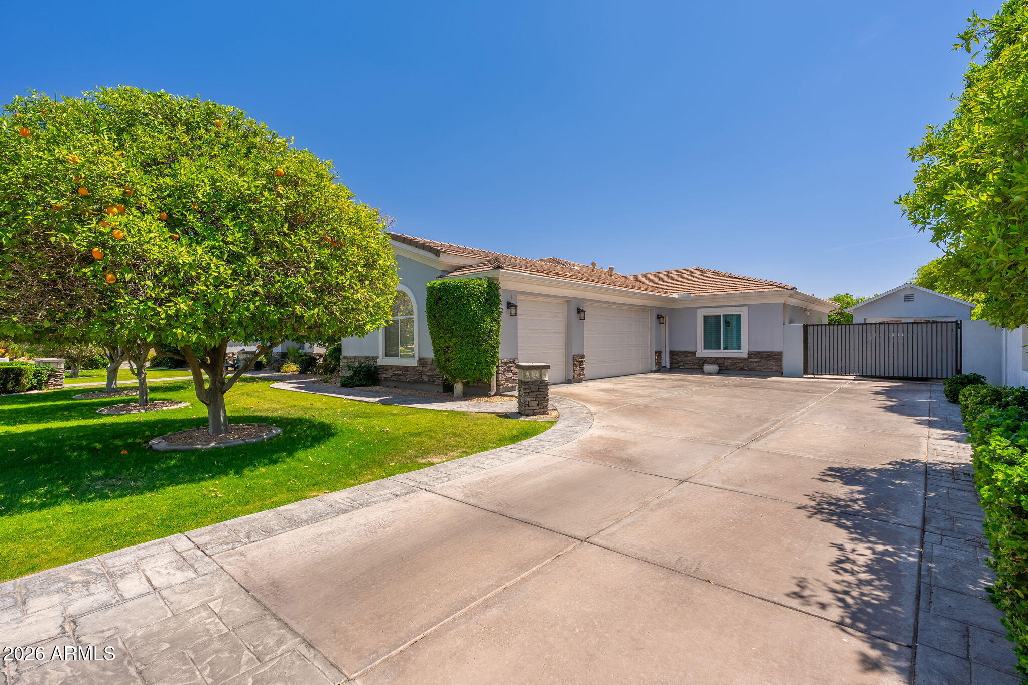 ESTATES AT NORTHRIDGE - Residential