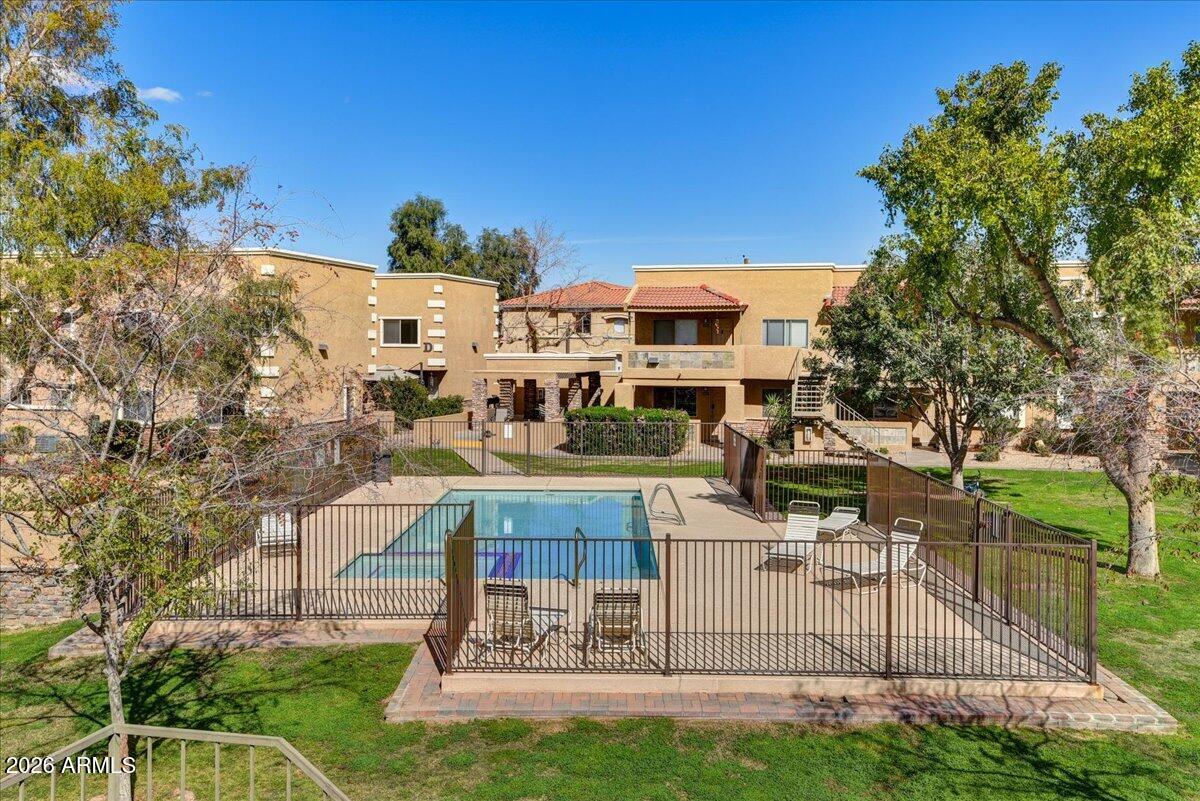CASA DE AMIGOS CONDOMINIUM - Residential