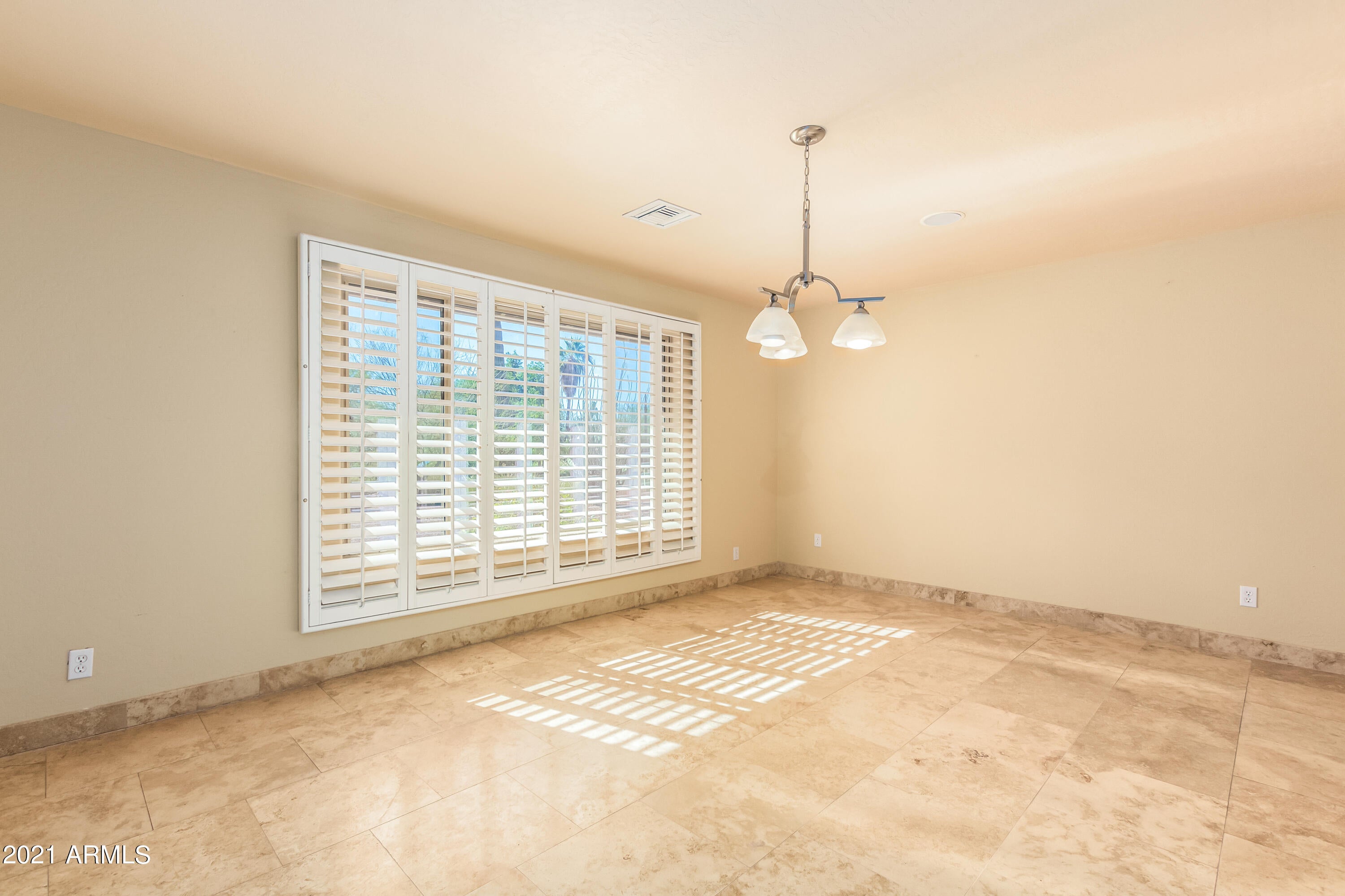 SUNBURST FARMS EAST 5 - Residential
