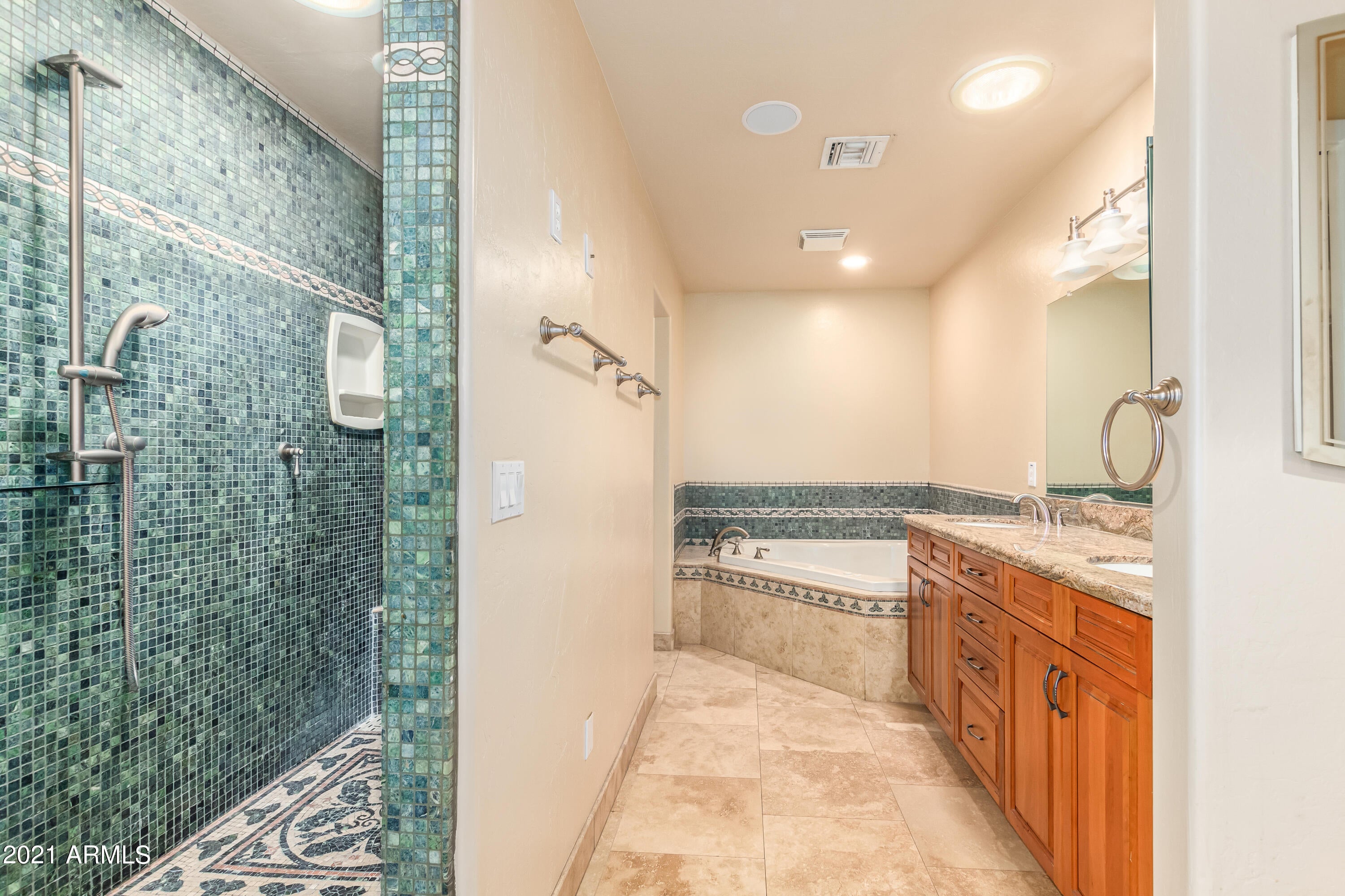 SUNBURST FARMS EAST 5 - Residential