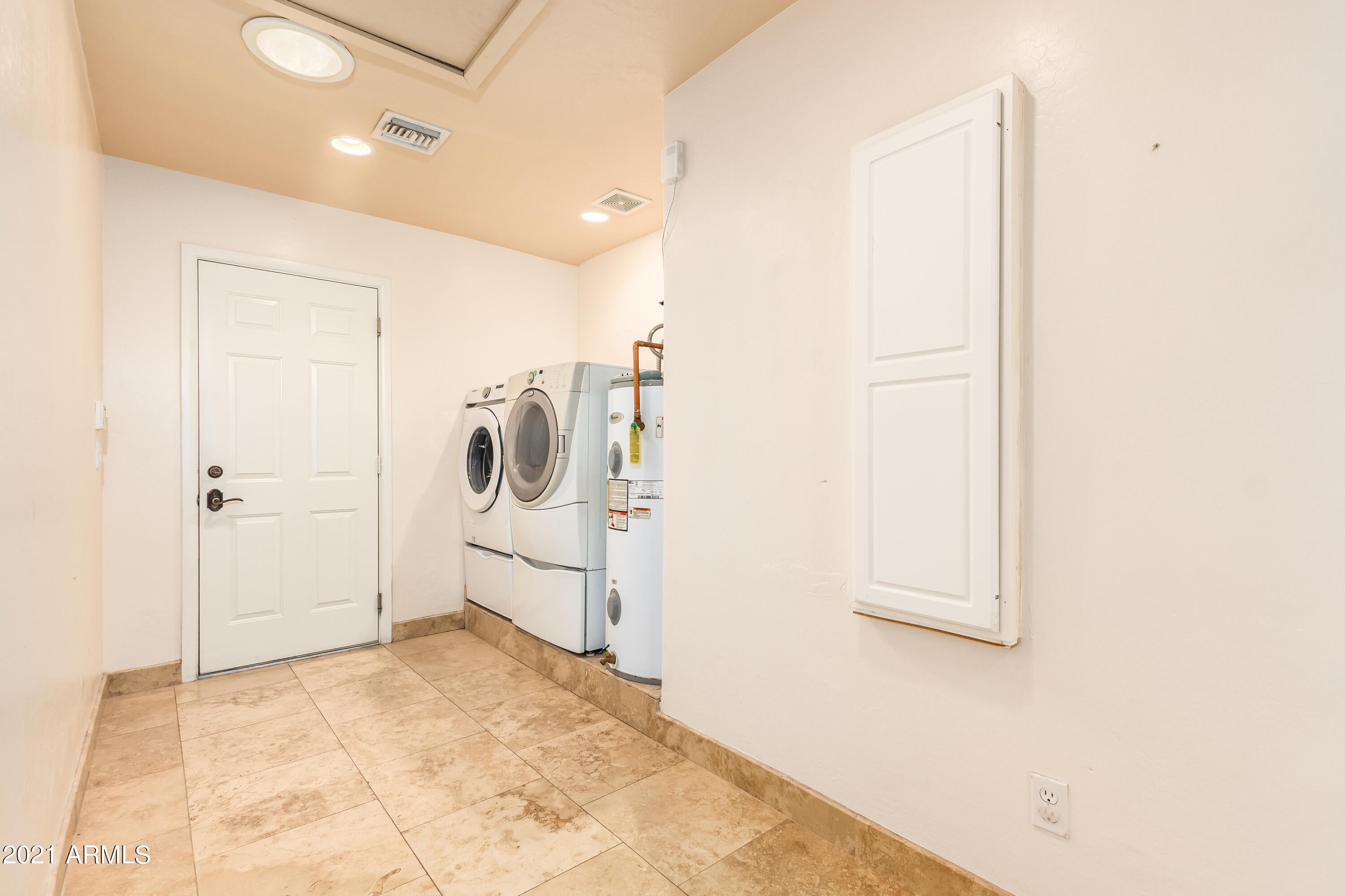 SUNBURST FARMS EAST 5 - Residential