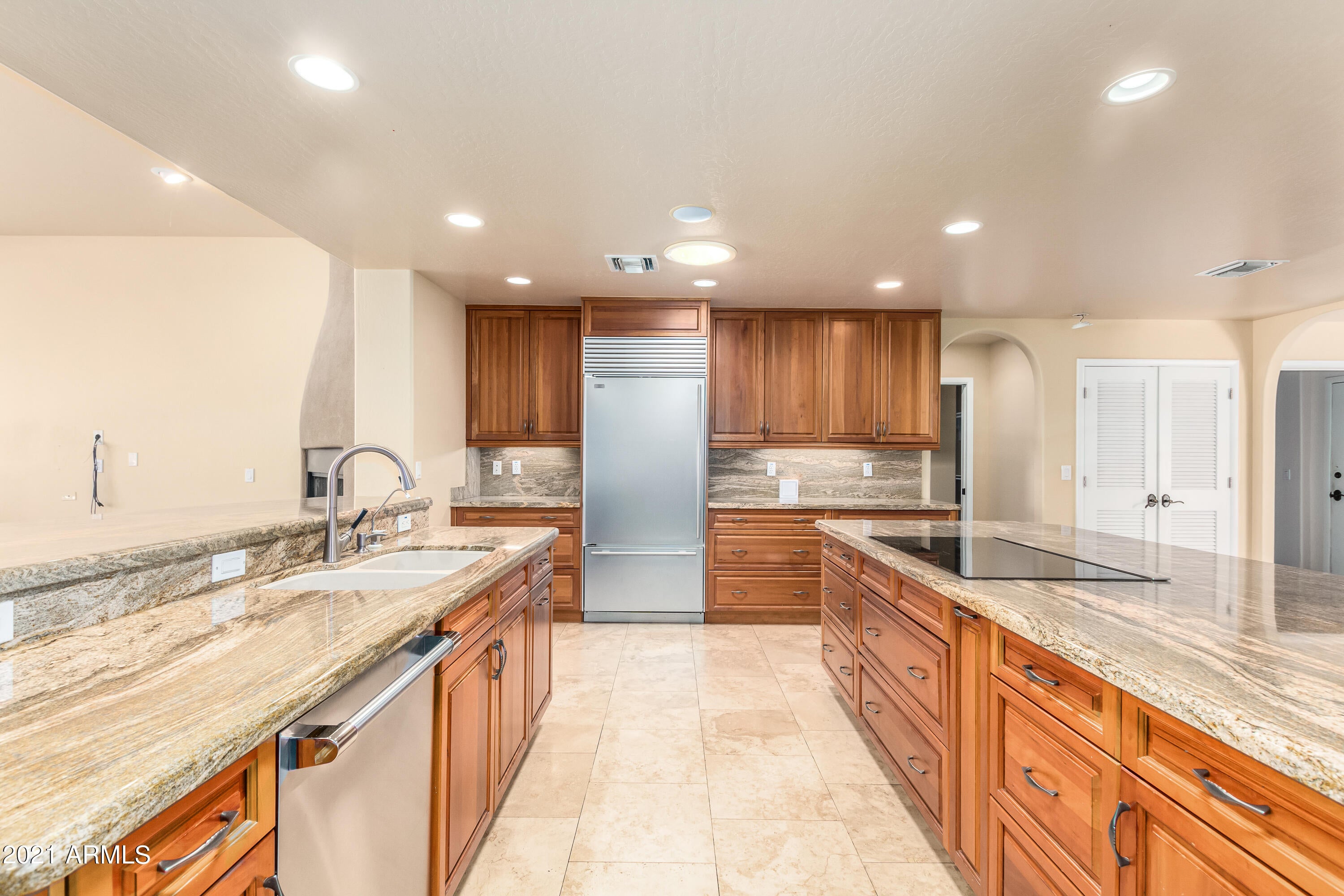 SUNBURST FARMS EAST 5 - Residential