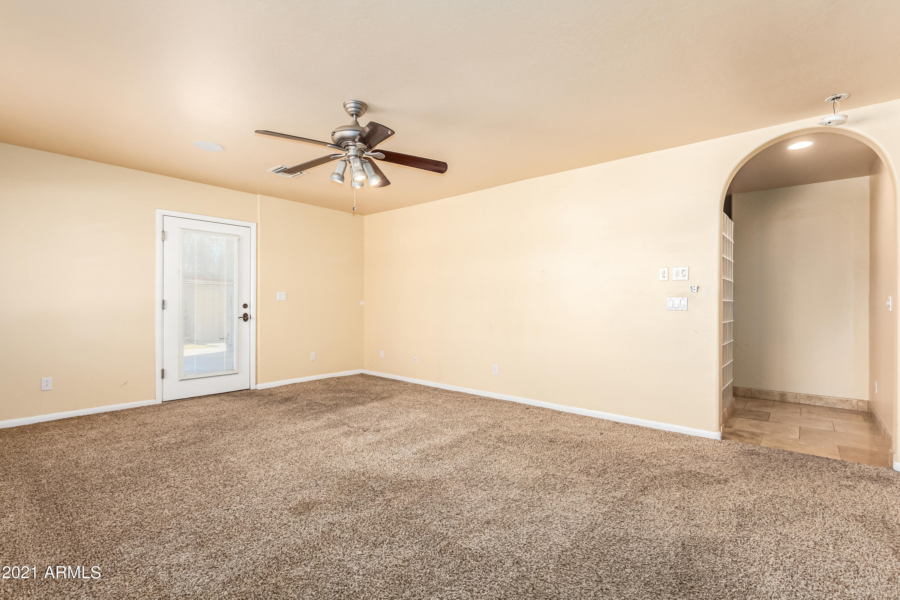 SUNBURST FARMS EAST 5 - Residential