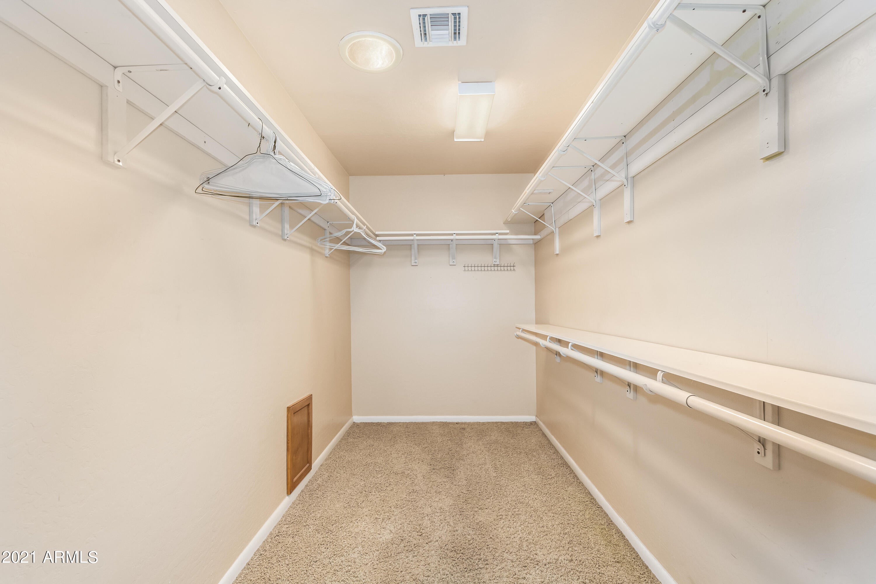 SUNBURST FARMS EAST 5 - Residential