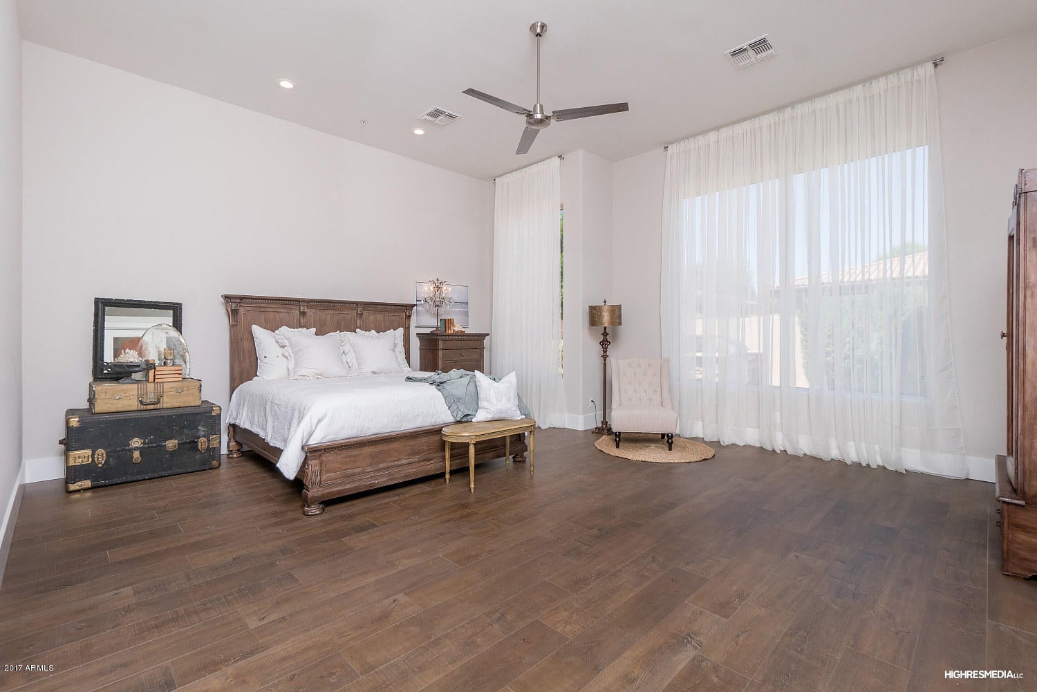 LINCOLN PLACE - Residential