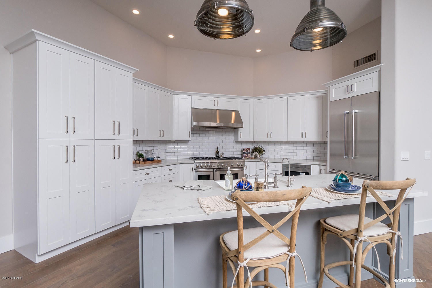 LINCOLN PLACE - Residential