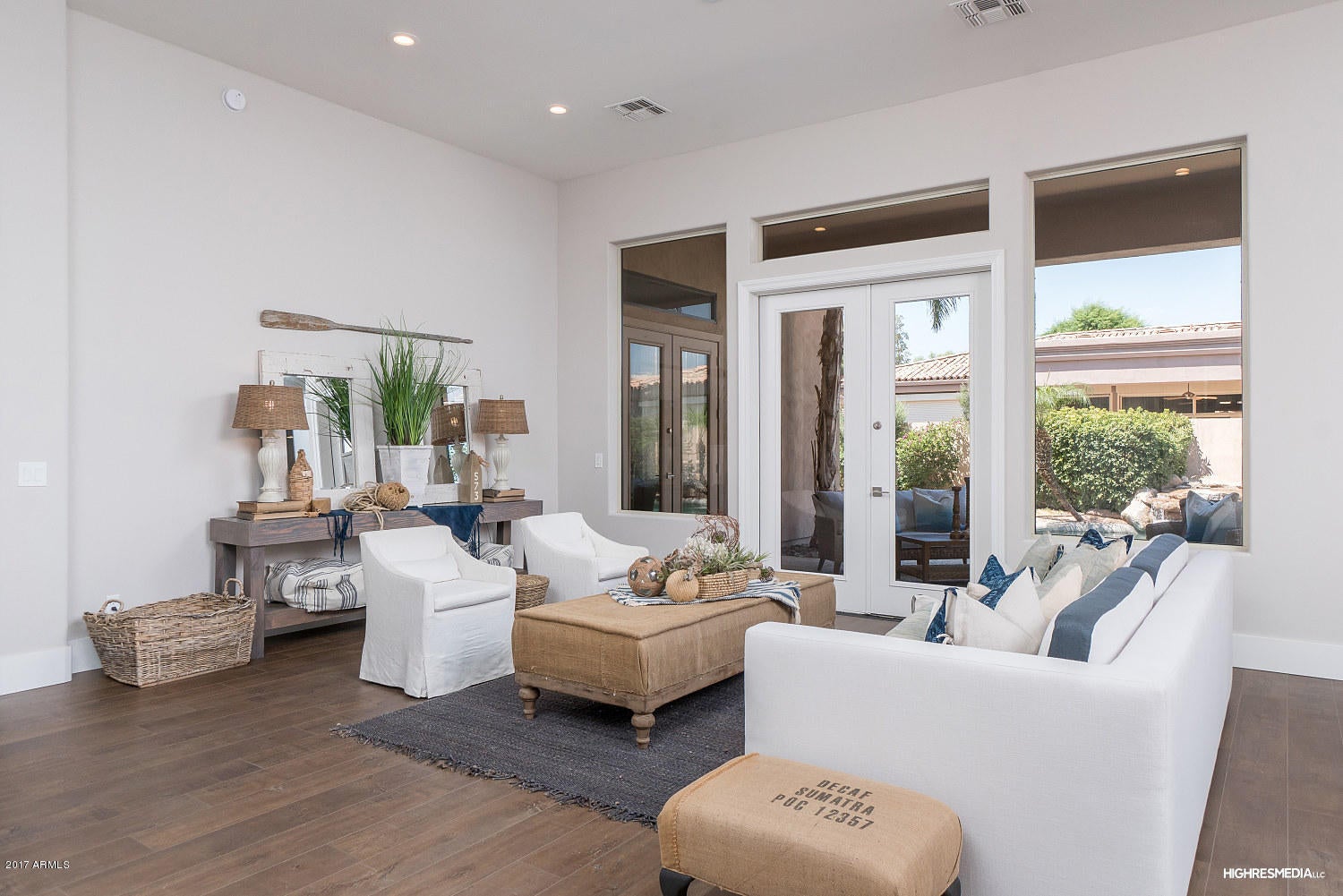 LINCOLN PLACE - Residential