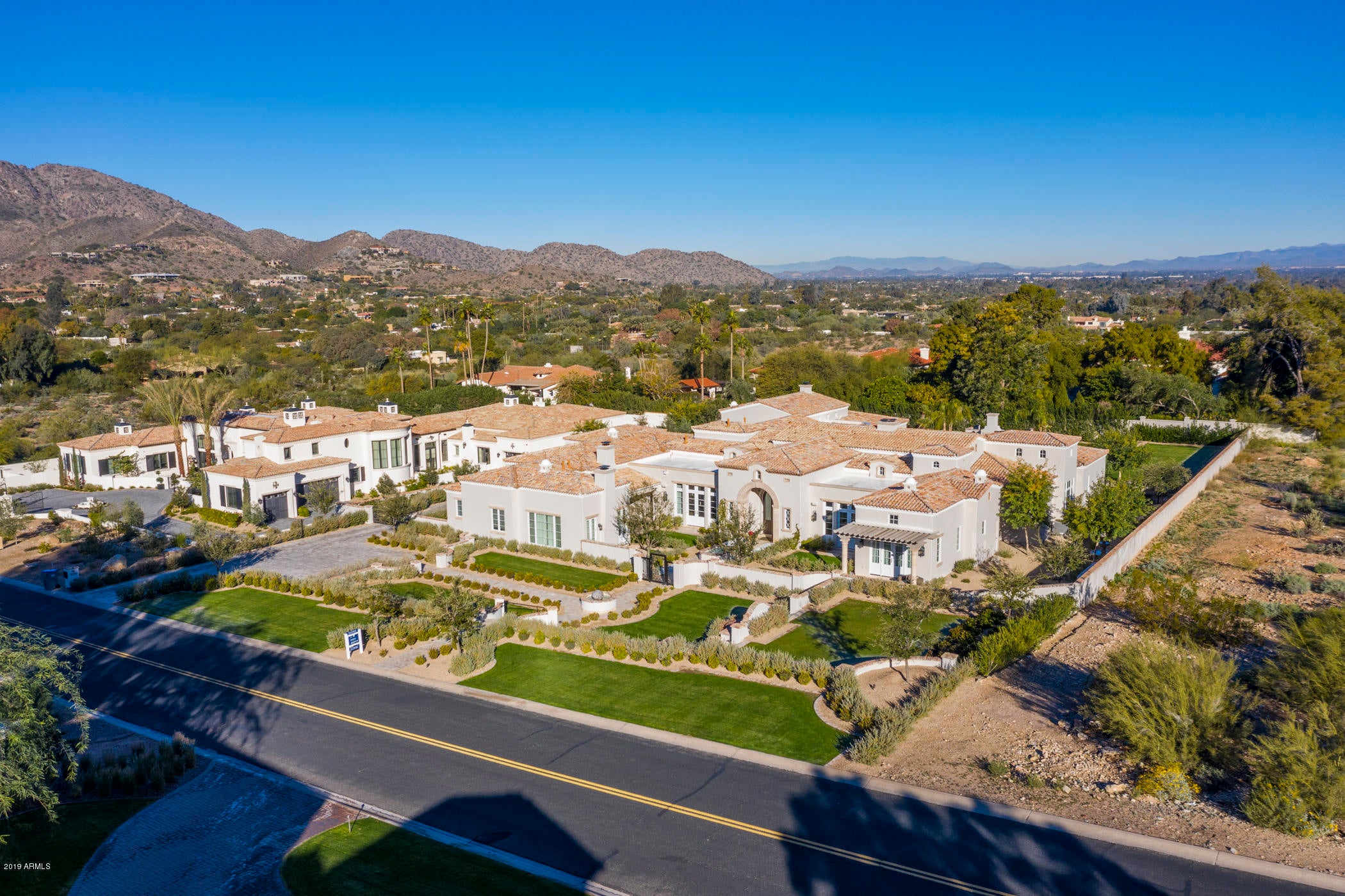 LONGTAIL RUN - Residential