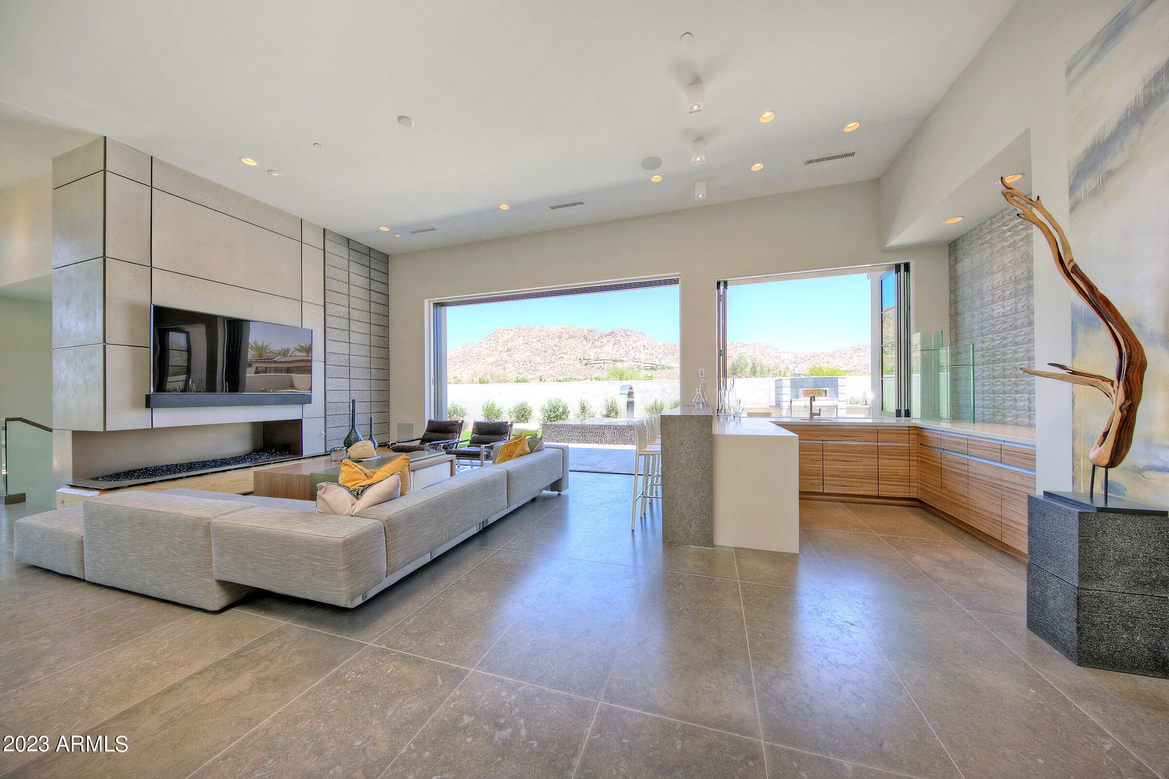 THE VILLAGE AT MOUNTAIN SHADOWS - Residential