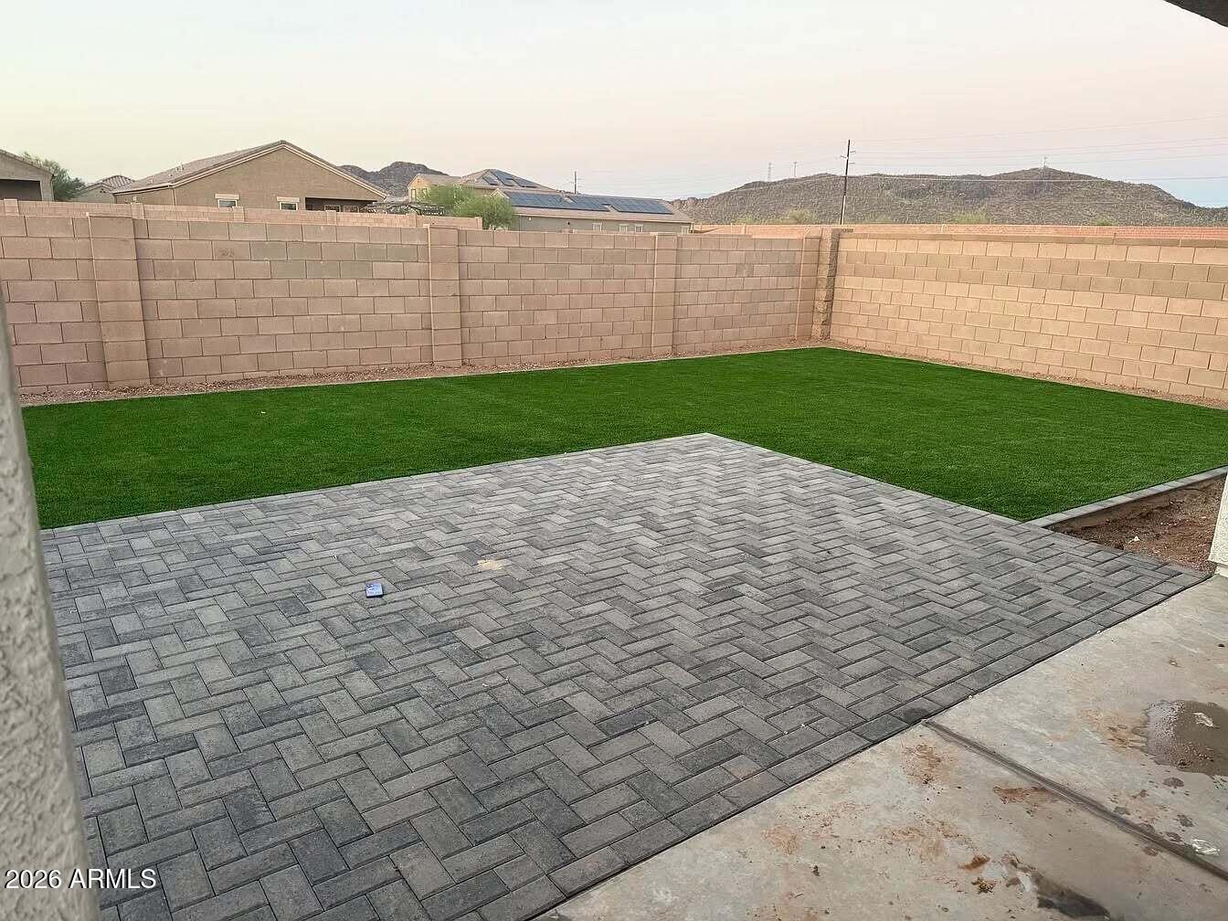 SAGUARO BLOOM - Residential