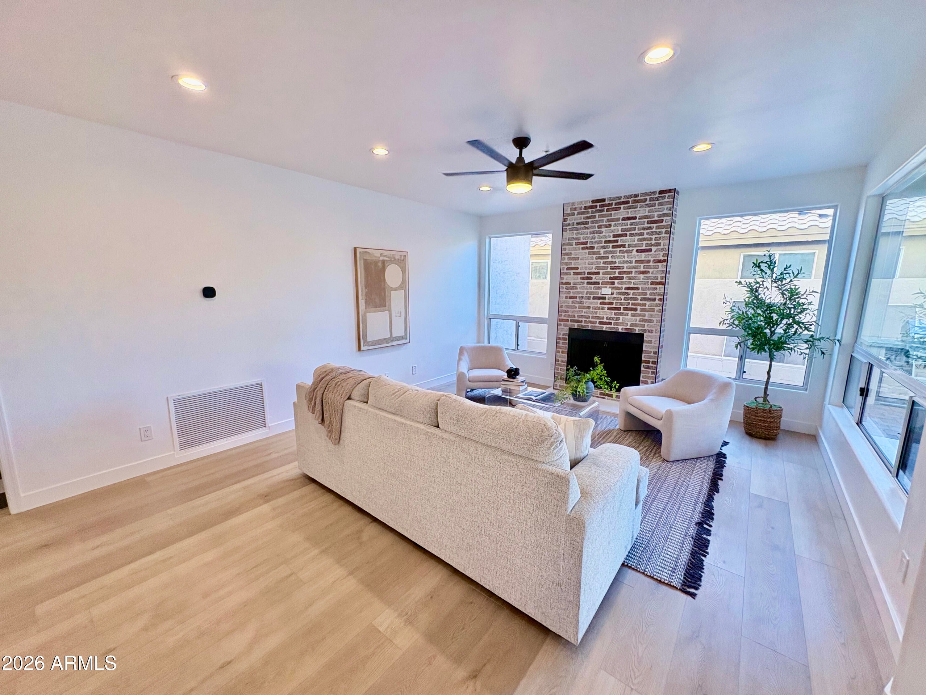 VISTA PARC - Residential