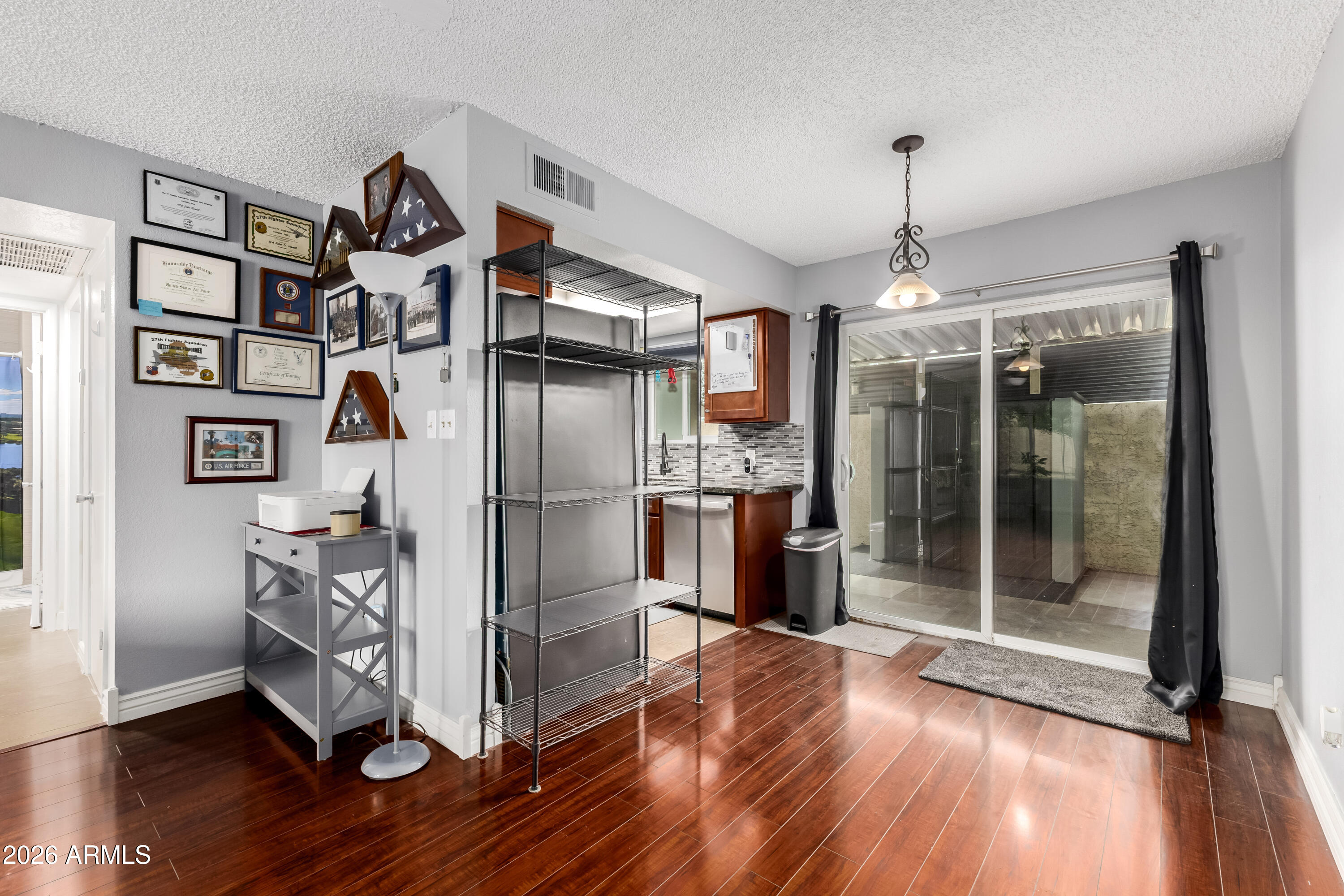 PERSIAN GARDENS AMD - Residential