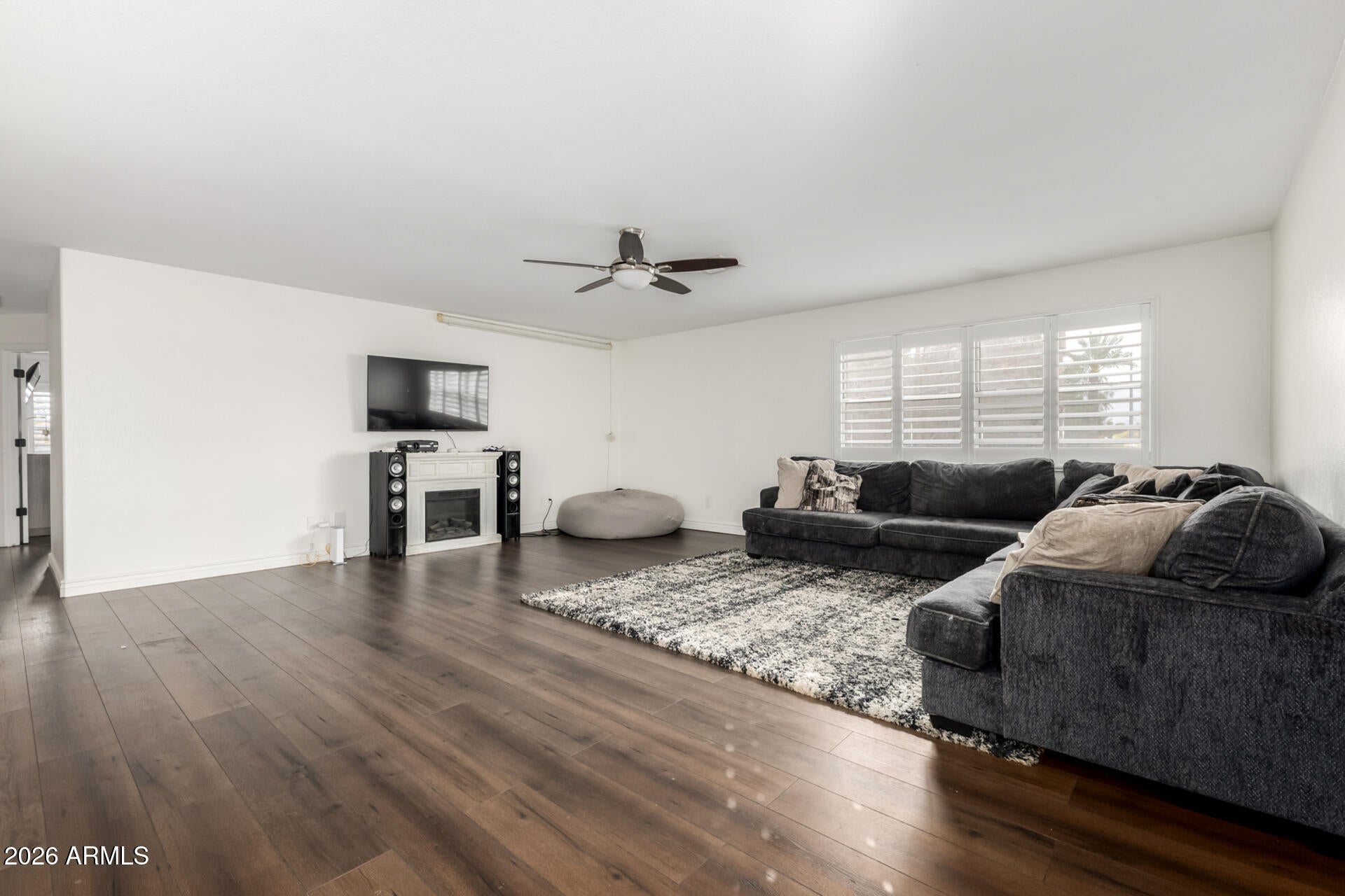 MISSION GROVES 4 & 5 - Residential