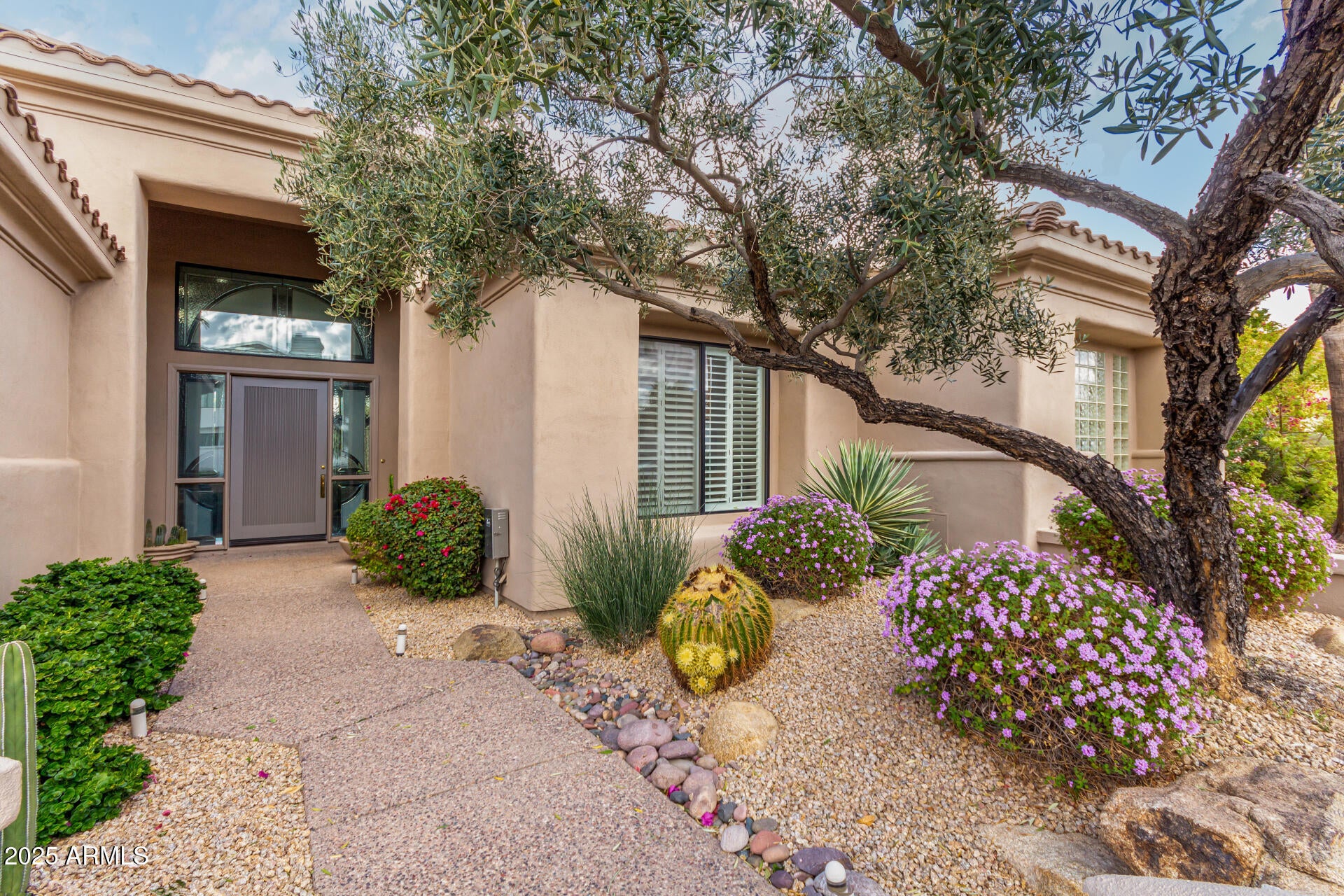 STONEGATE - Residential